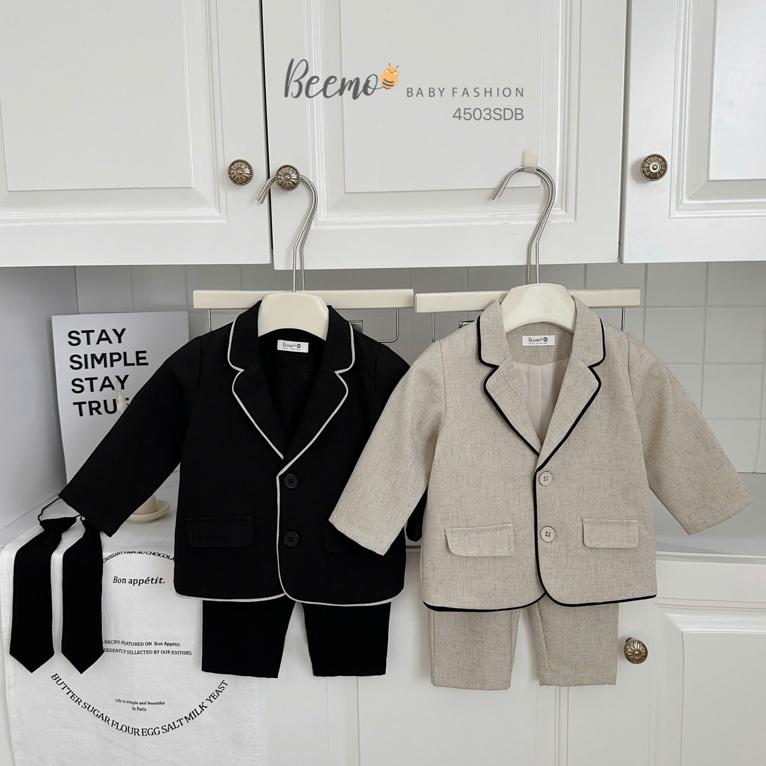 BEEMO_ SET VEST 3 CHI TIẾT CHÉO PHỐI VIỀN SANG TRỌNG CHO BÉ TRAI
