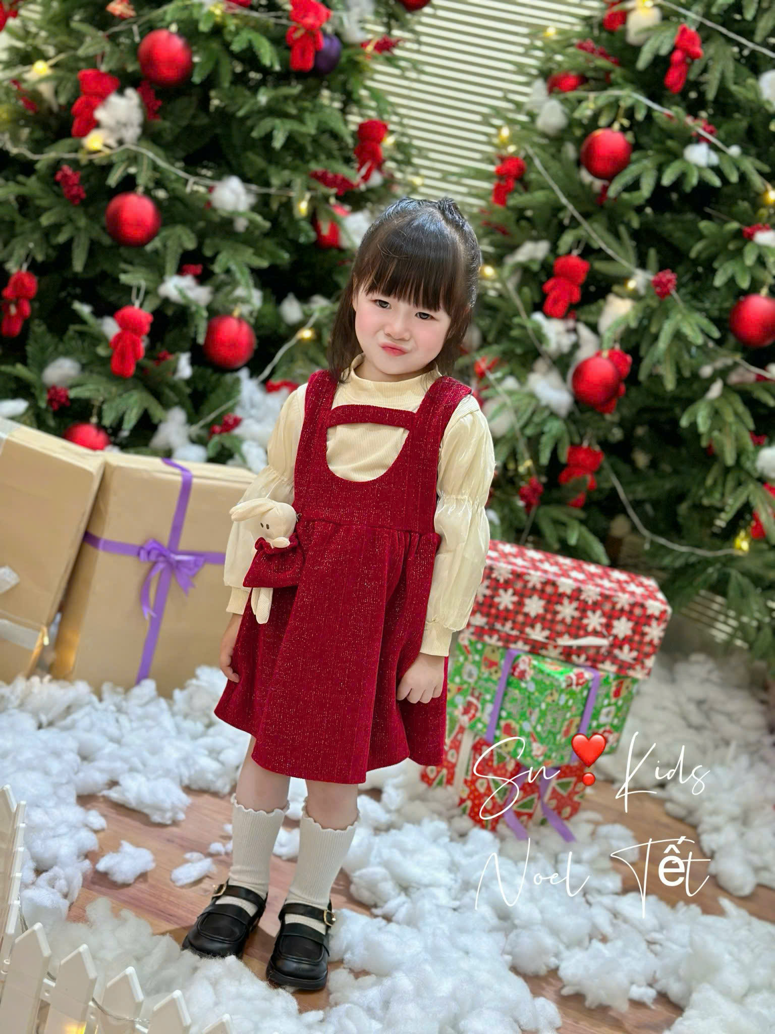 SET VÁY NHUNG KIM TUYẾN SIÊU XINH CHO BÉ YÊU