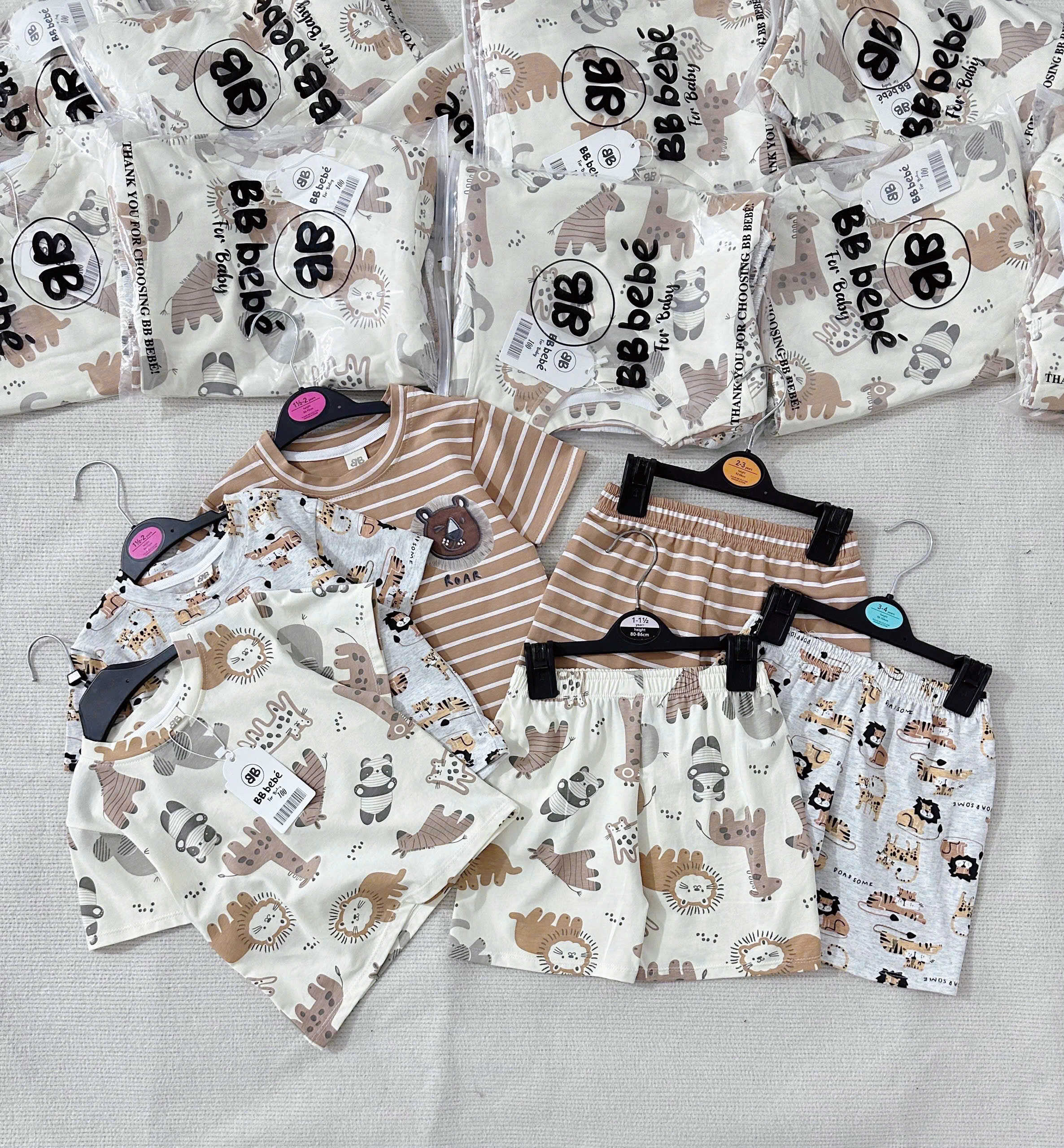 SET 3 BỘ QUẦN ÁO BÉ TRAI – HỌA TIẾT ĐỘNG VẬT TONE NÂU SIÊU XINH