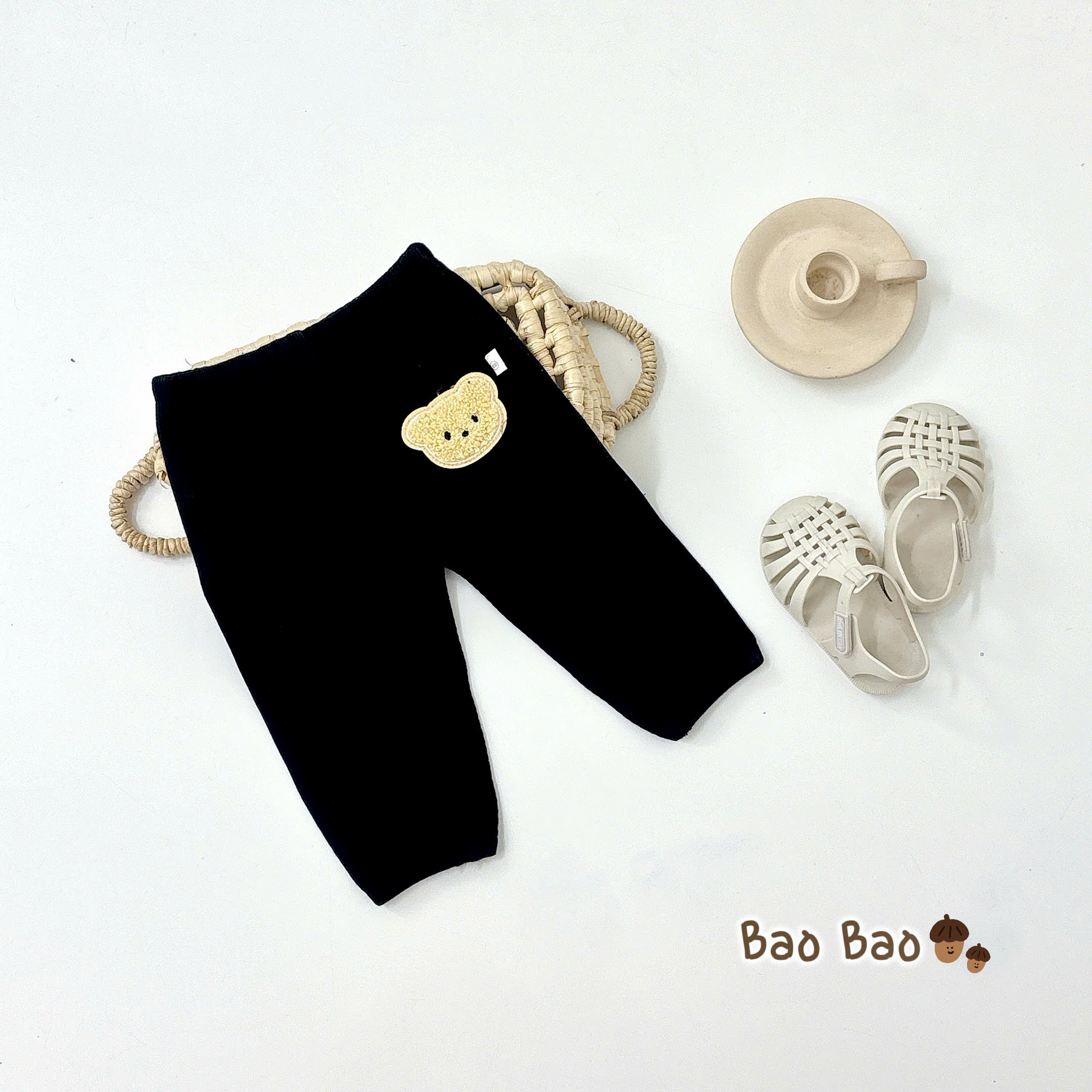 QUẦN LEN GÂN THÊU HÌNH CHO BÉ