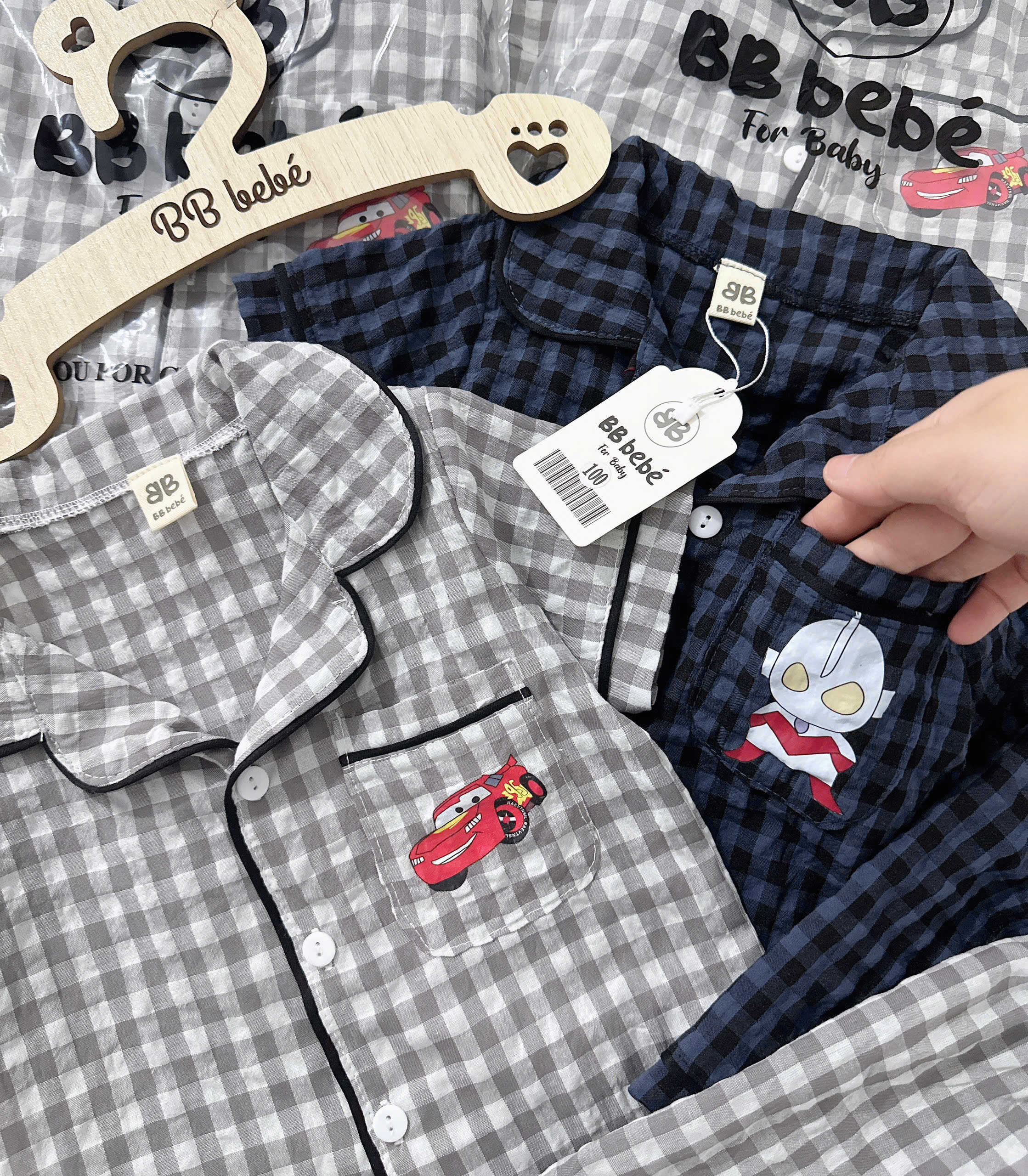 SET 2 BỘ CHO BÉ TRAI – CHẤT VẢI MỀM MÁT, HỌA TIẾT SIÊU XINH