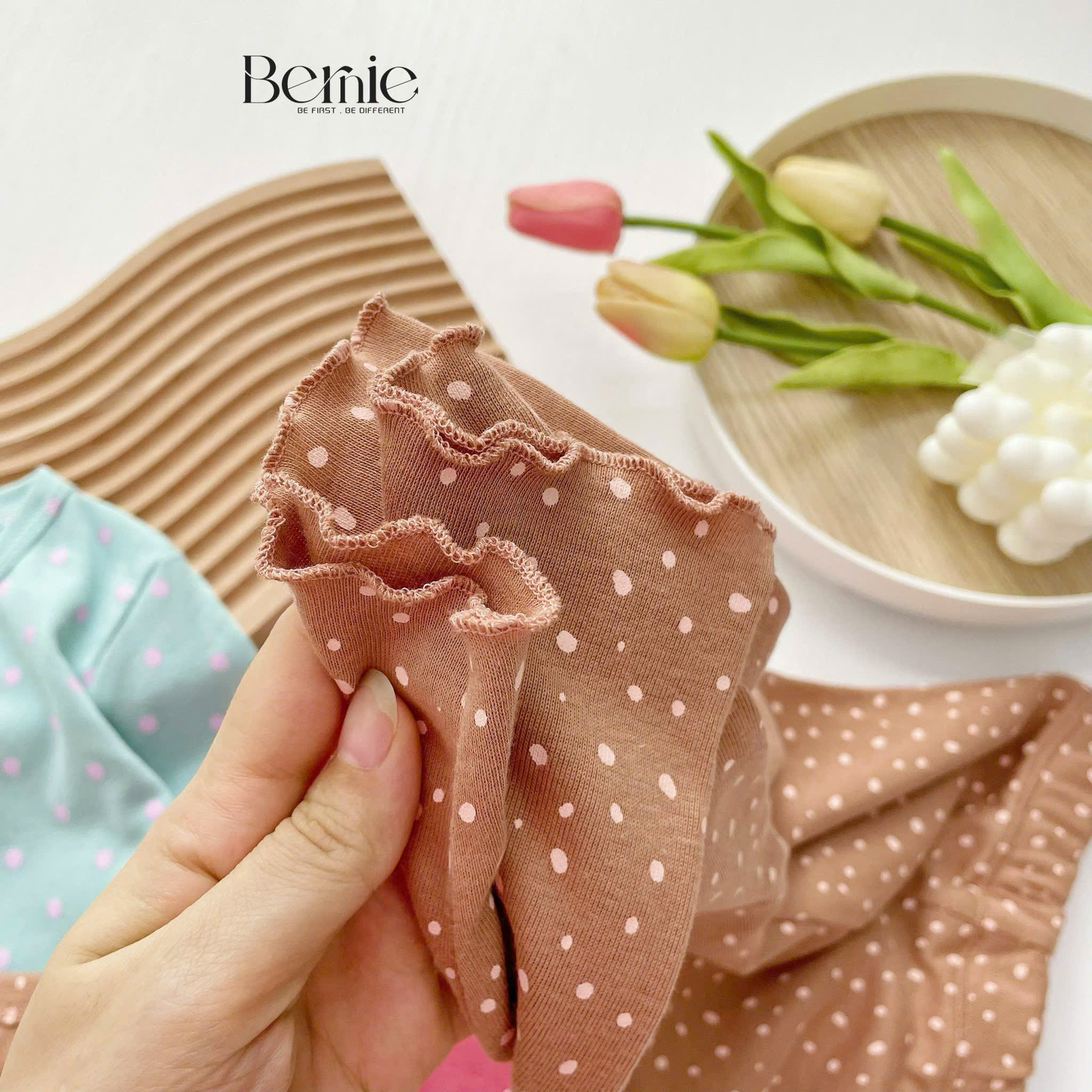 Bernie_BỘ CHẤM BI DÀI TAY CHO BÉ – MỀM MẠI, XINH YÊU