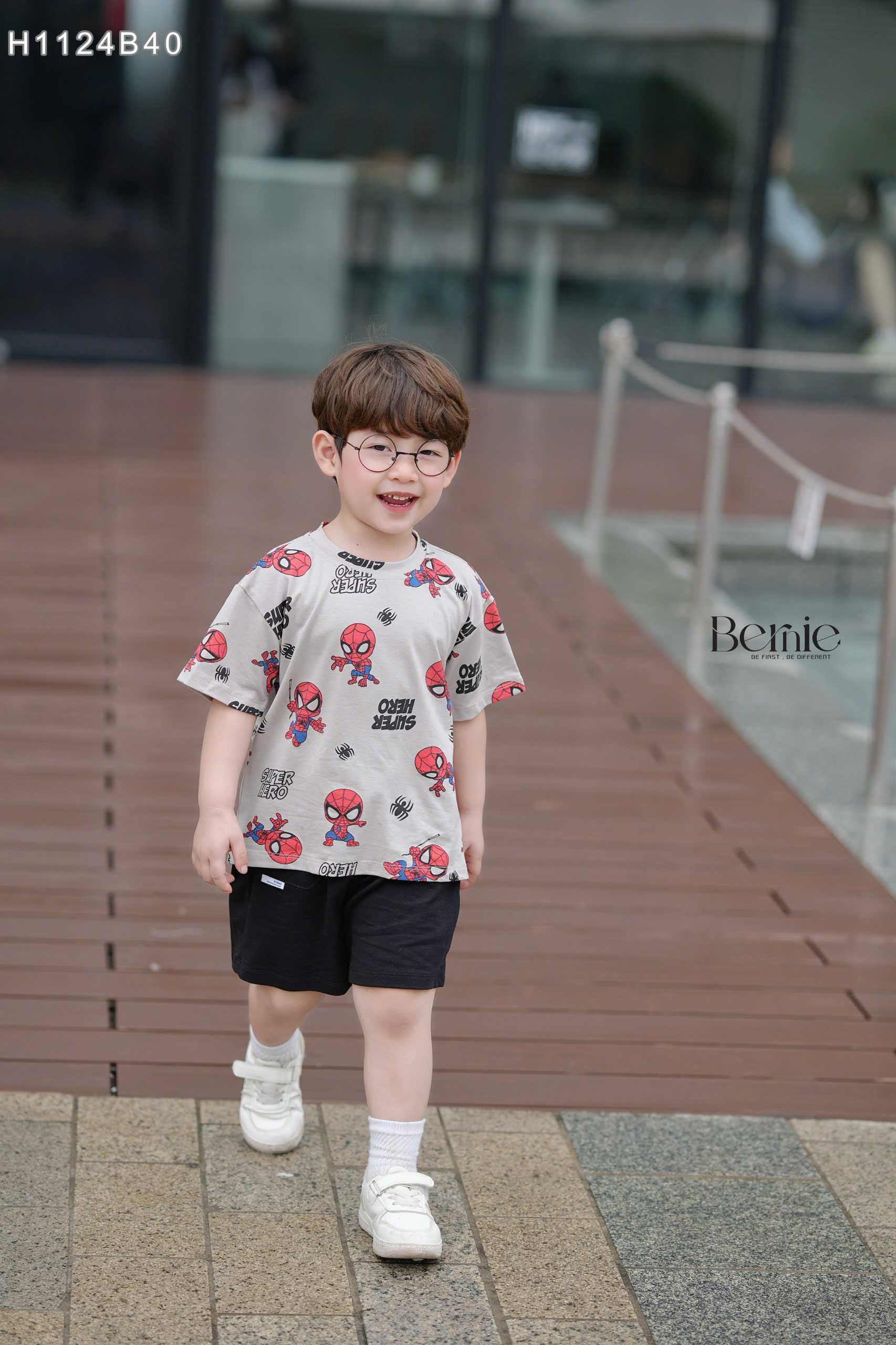 BERNIE SET IN TRÀN SUPER HERO – SIÊU NGẦU, SIÊU HOT