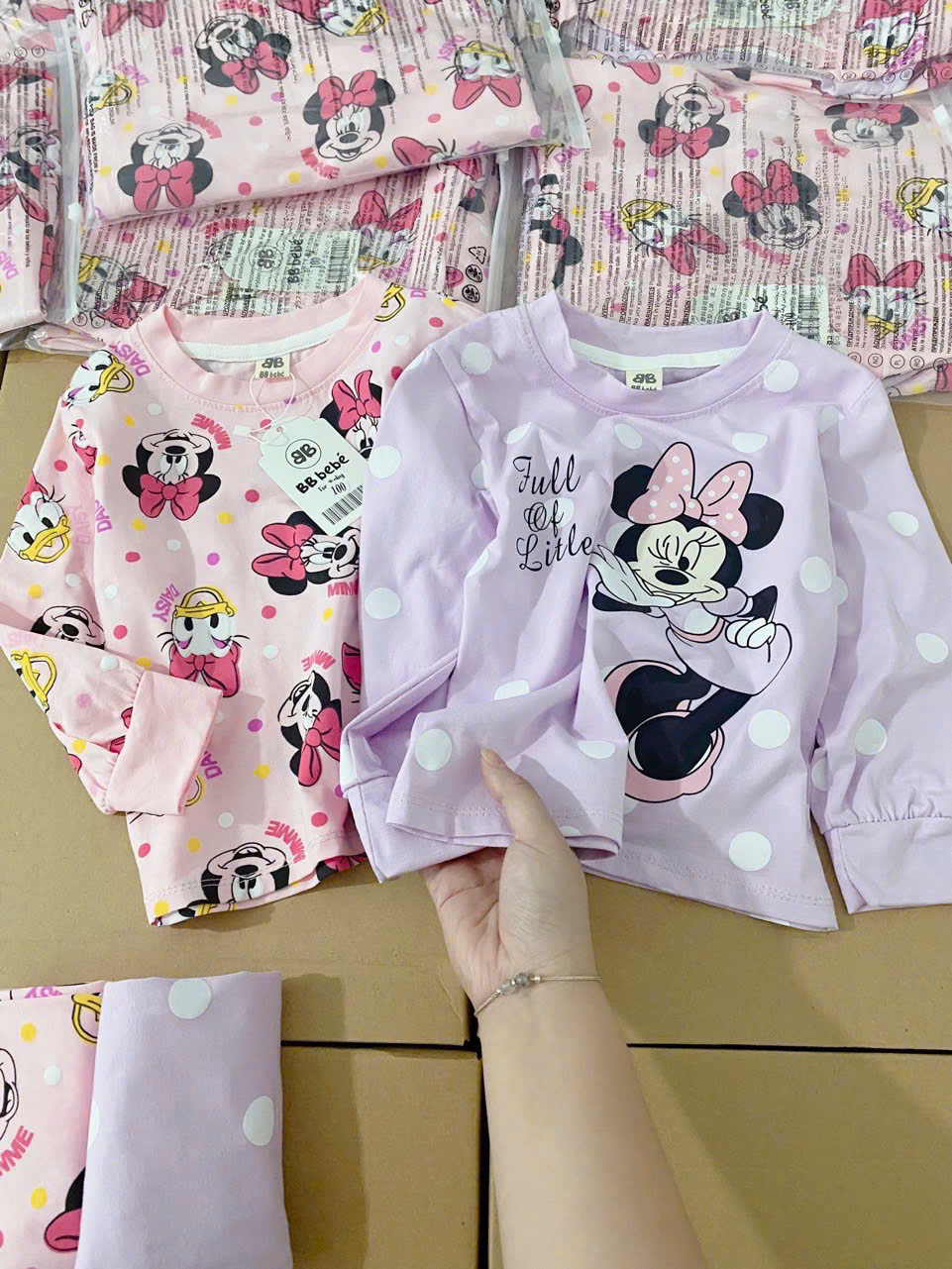 SET 2 BỘ MICKEY DÀI TAY CHO BÉ GÁI