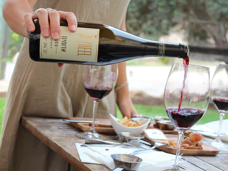 Cách vệ sinh & bảo quản ly rượu