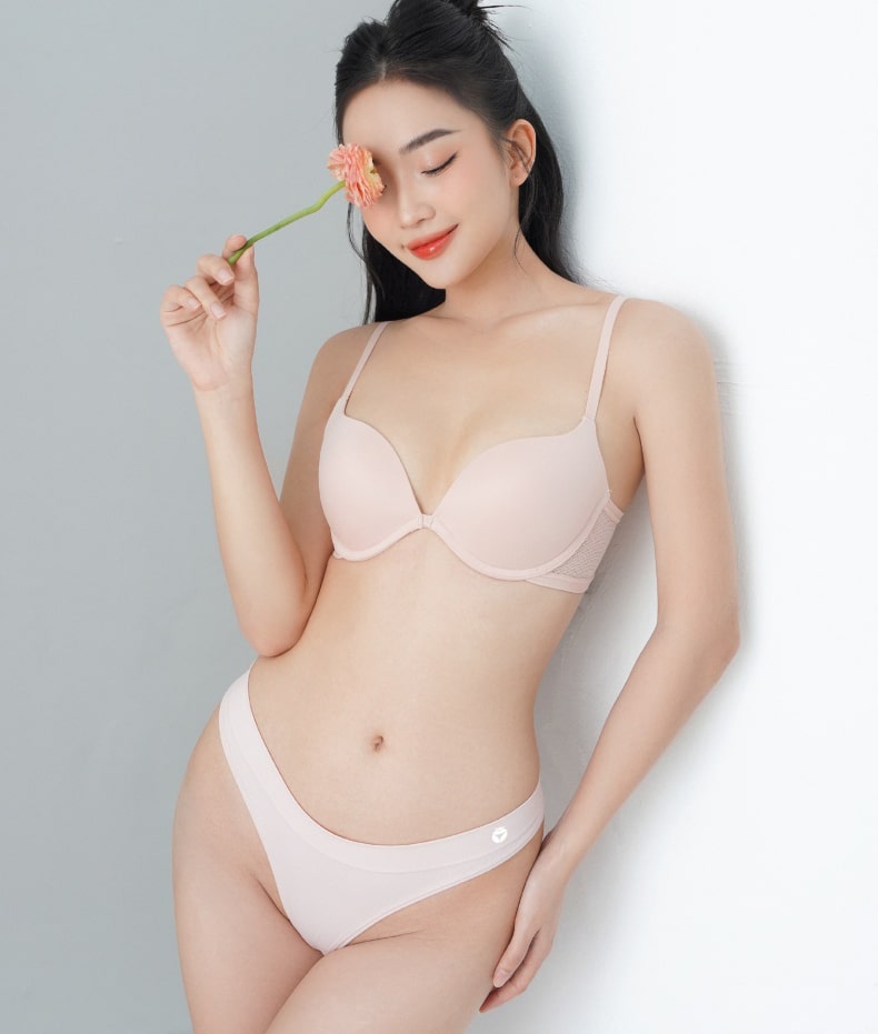 Quần lót lọt khe DQ01082922