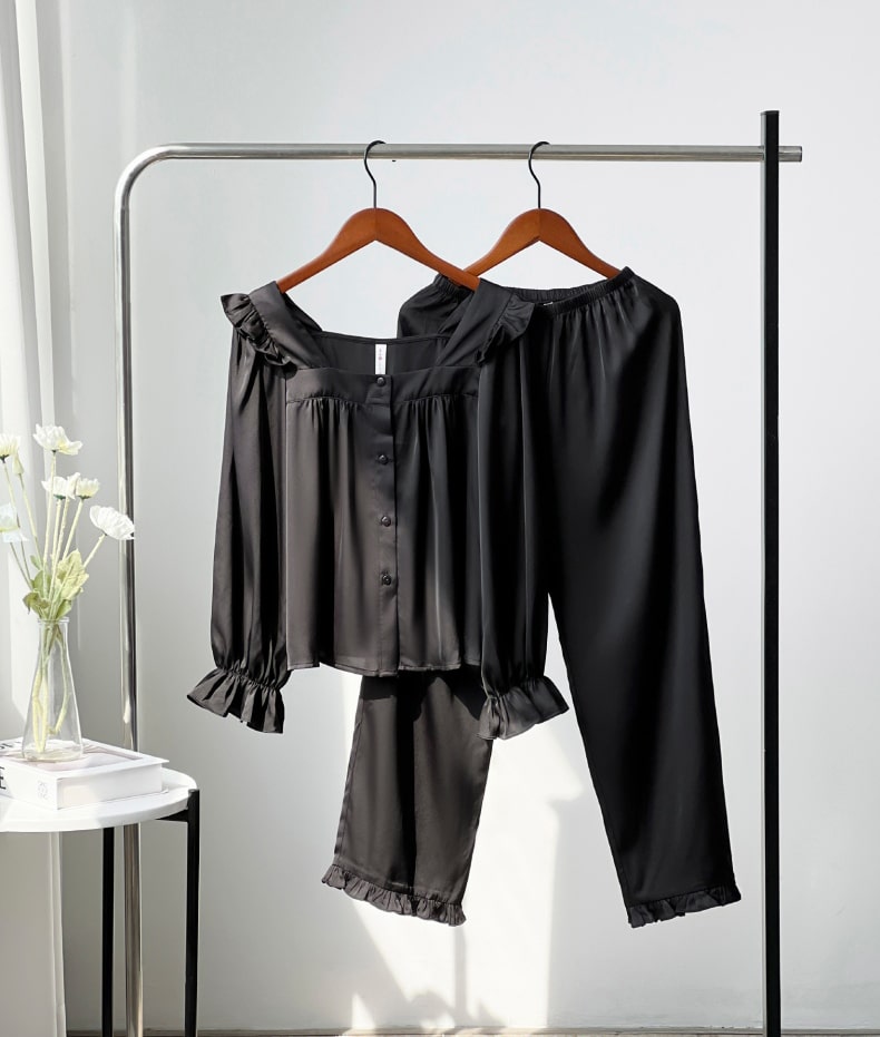 Bộ mặc nhà lụa DH04013279