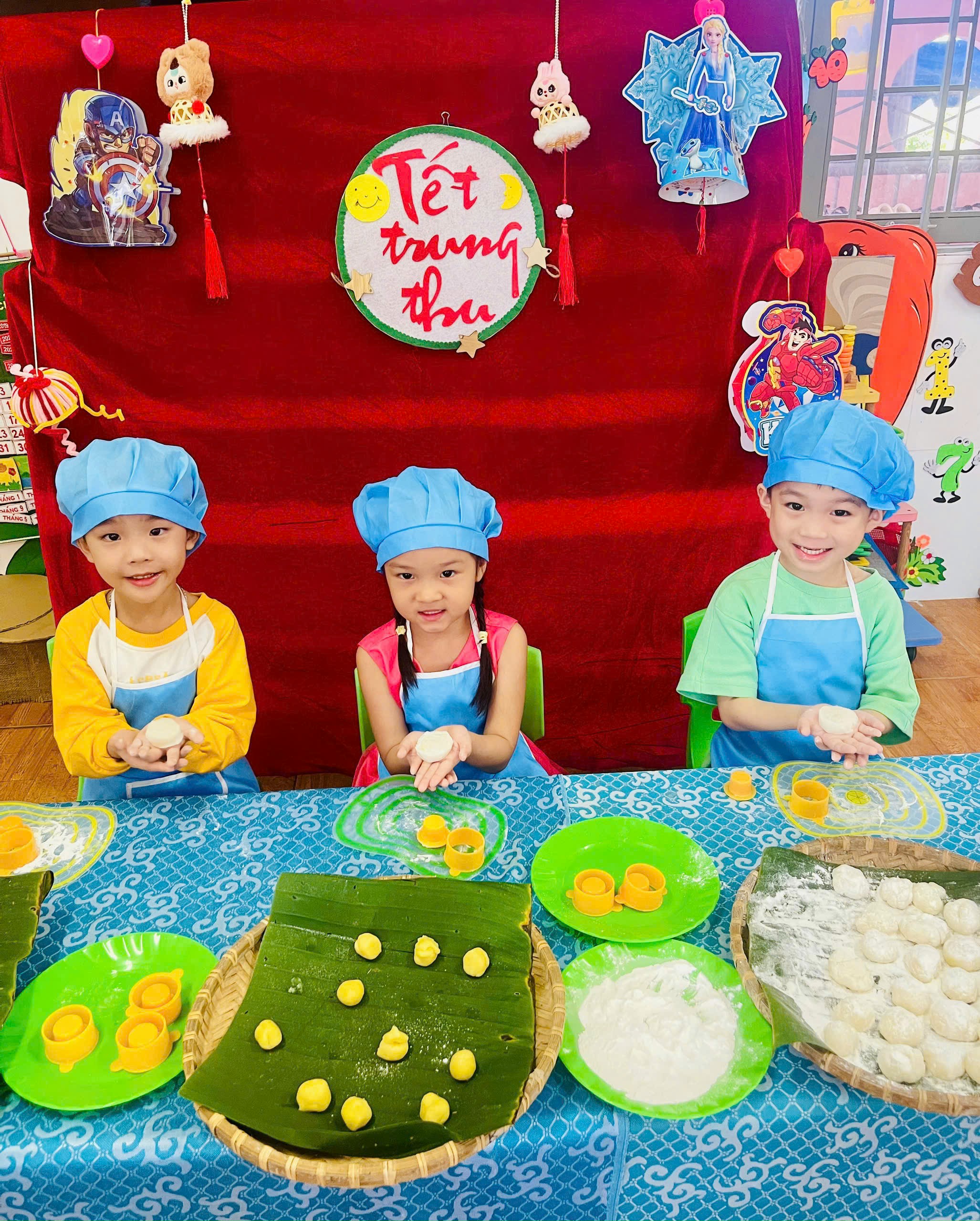 🥮 BÉ TẬP LÀM NỘI TRỢ – LÀM BÁNH DẺO NHÂN ĐẬU XANH ĐÓN TRUNG THU