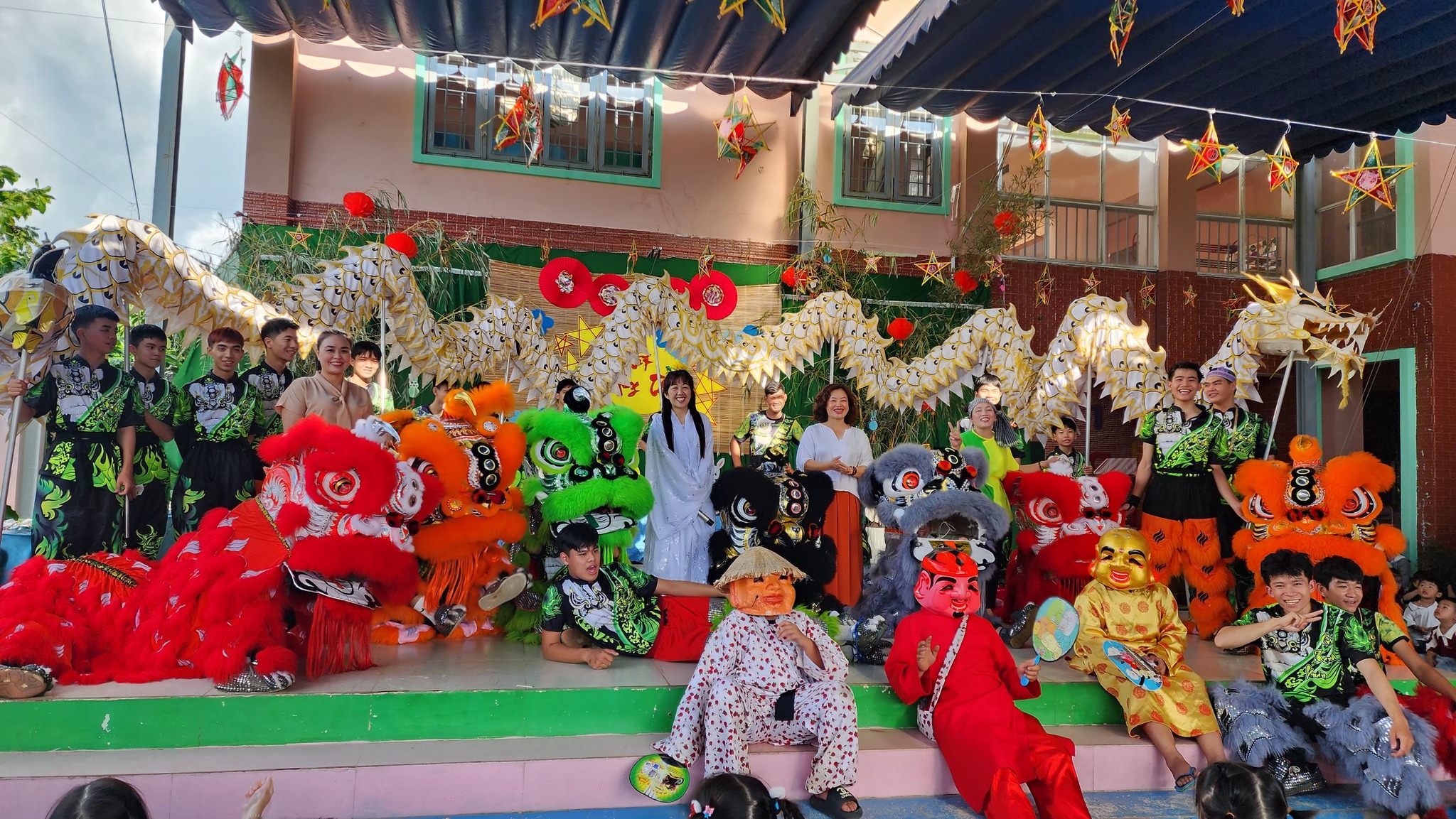 🎑🧁🌟 TRUNG THU RỰC RỠ – NGÀN NIỀM VUI TỚI BÉ MẦM NON THANH XUÂN 🌟🧁🎑