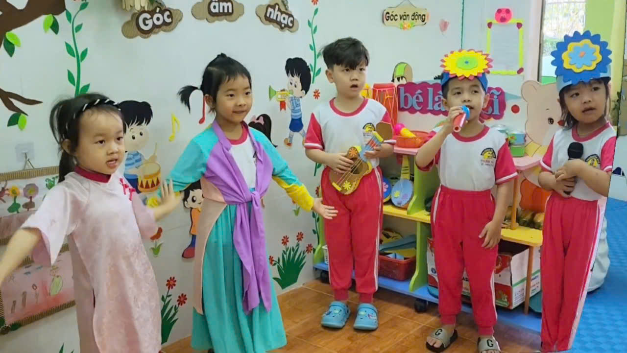 “Hoạt động chơi ở các góc”