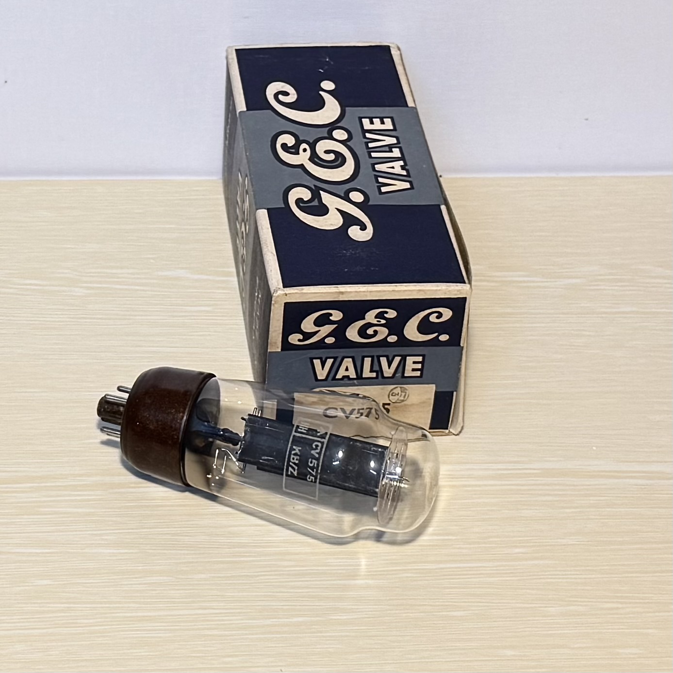 1x Rectifier tube GEC 5U4G CV575 U52 Black plate D getter New in