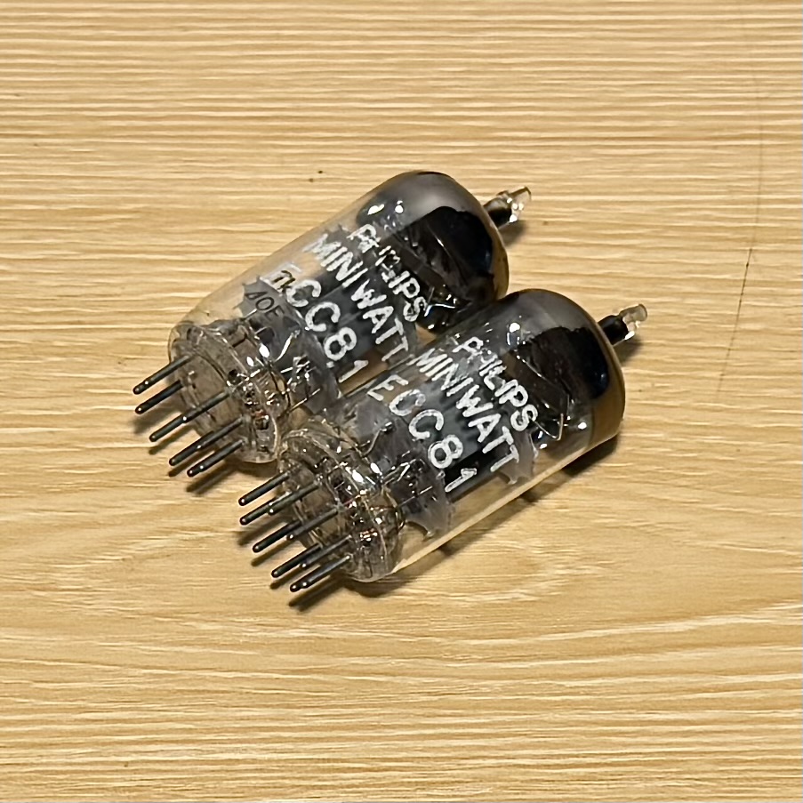2Pcs Philips Miniwatt ECC81 / 12AT7 Foil D getter Code TK2 ∆0B Tested 90% TV7