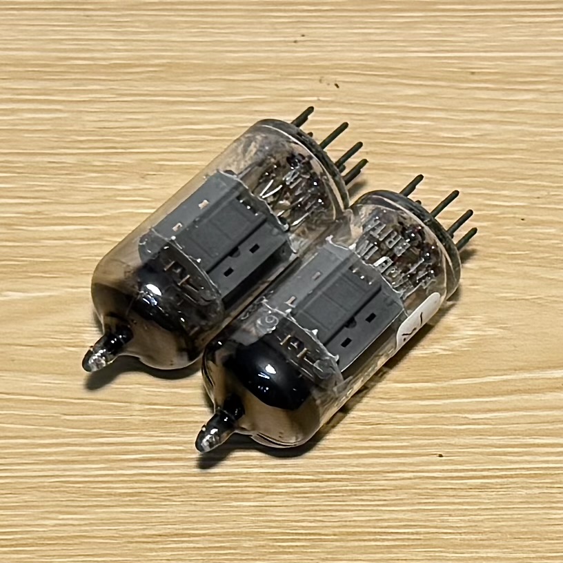 Bóng Đèn Mullard ECC83 Tấm Trung Bình 15mm. O getter Đã Được Kiểm Tra 97% TV7