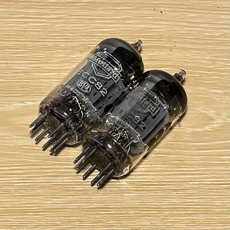 2pcs Mullard ECC82 / 12AU7 Tấm Trung Bình. Đã Được Kiểm Tra 90% TV7