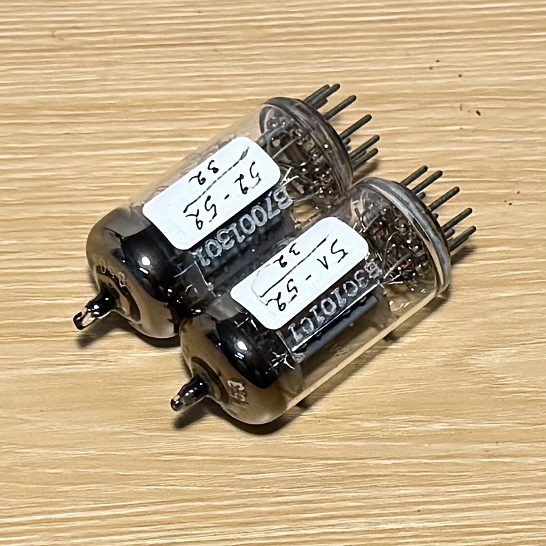 Bóng Đèn 12AX7. Telefunken ECC83 12AX7 Logo Đáy Kim Cương. Tấm Dài Có Gân Đã Kiểm Tra 100% TV7