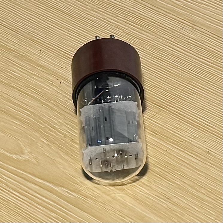 Bóng Đèn Chân Không 6SN7 / 6SN7GT Đế Mầu Nâu Sản Xuất Italia