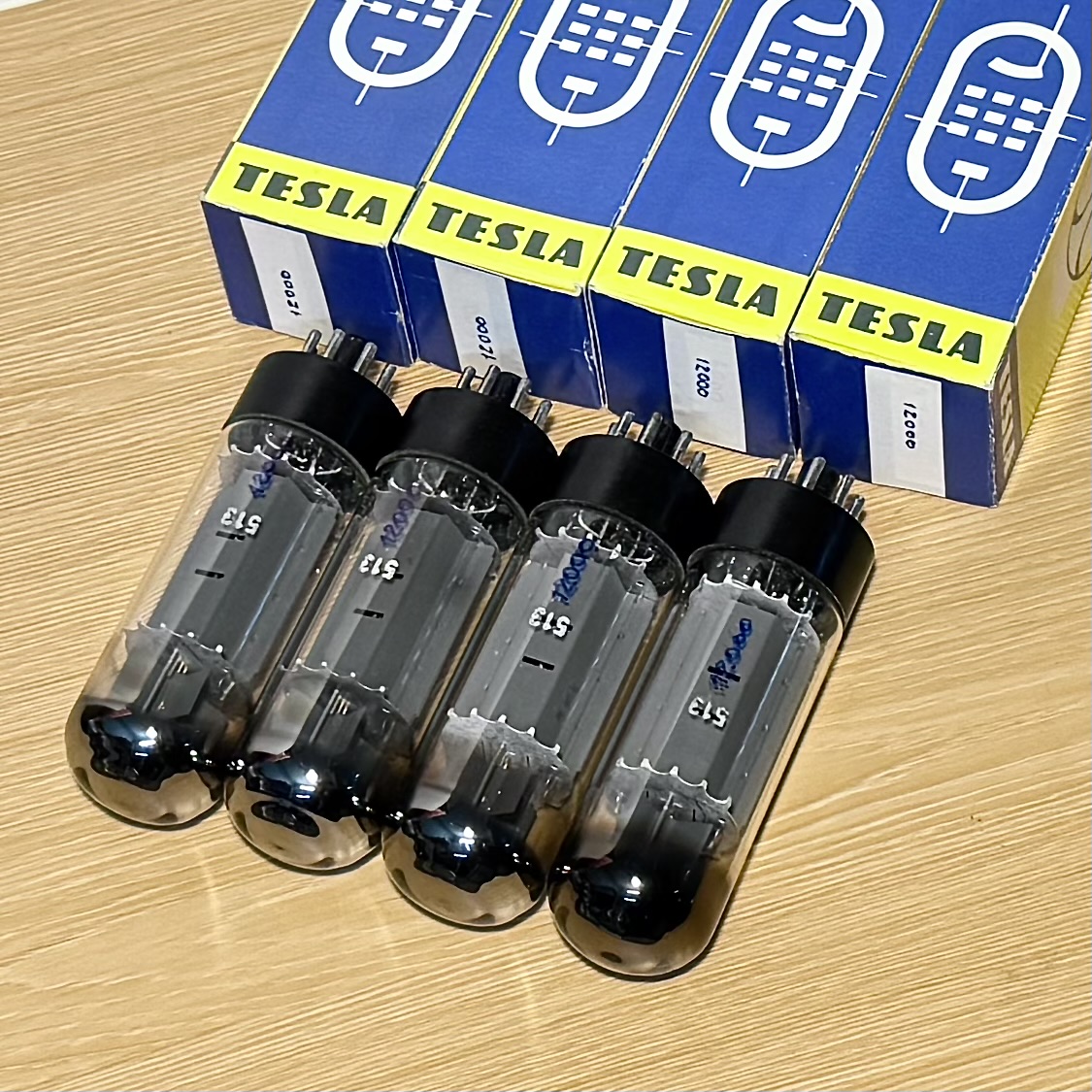 Bóng Đèn EL34. Tesla EL34 / 6CA7 Vacuum Tube OO-getter New box