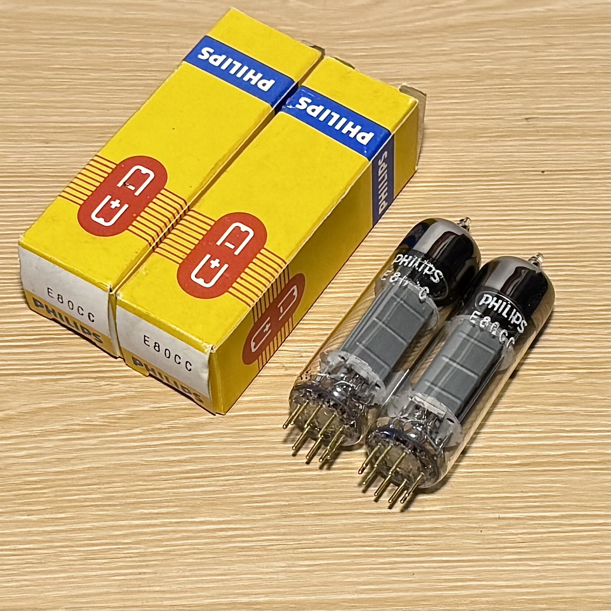 Bóng Đèn E80CC. Philips E80CC / 12AU7 Bản SQ Đặc Biệt, Ống Chân Không Cổ Điển ( N1 )