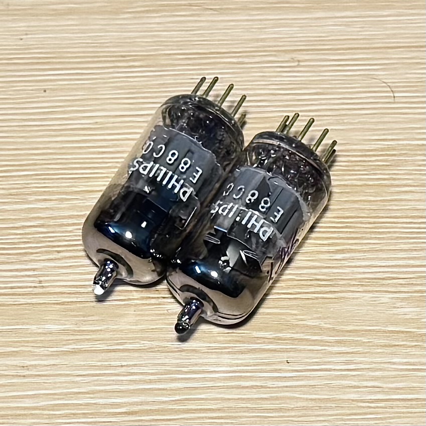 Bóng Đèn E88CC/6DJ8. Philips E88CC / 6922 / 6DJ8 / ECC88 Vacuum Tube Tested 96% TV7