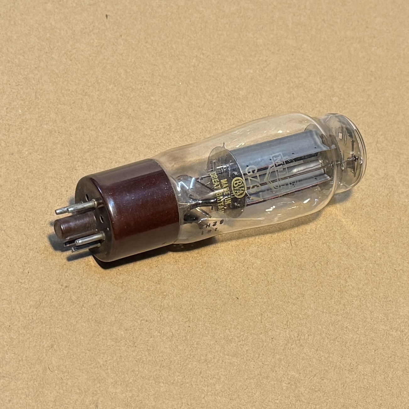 1x Mullard GZ37 Rectifier Valve Yellow Label O Getter New White Box (D59)