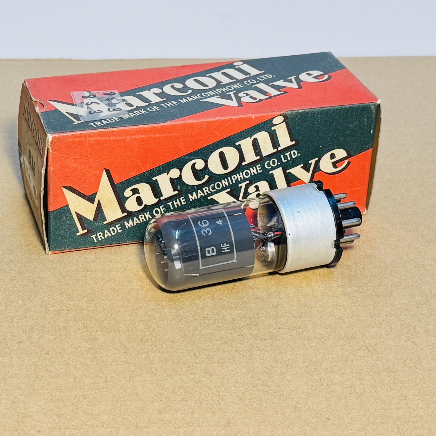 One, New In Box, Marconi B36 Cup Getter Metal Base, Fits 12SN7GT