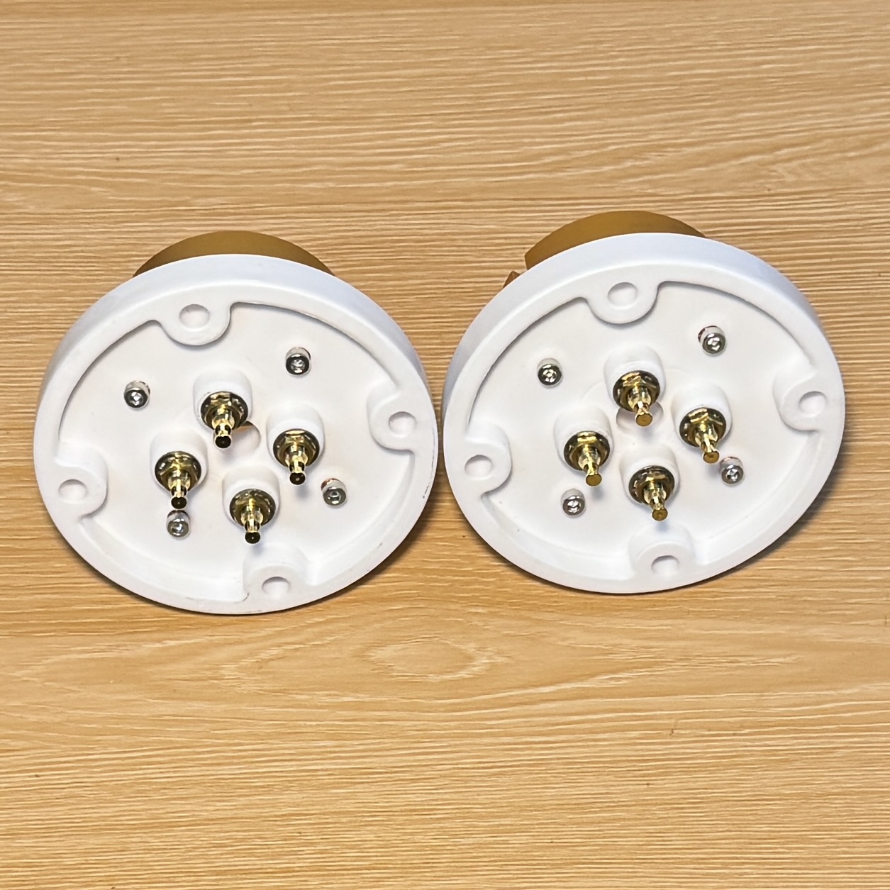Đế Đèn 845/211. Tube Socket For 845 211 805 810 1PCS