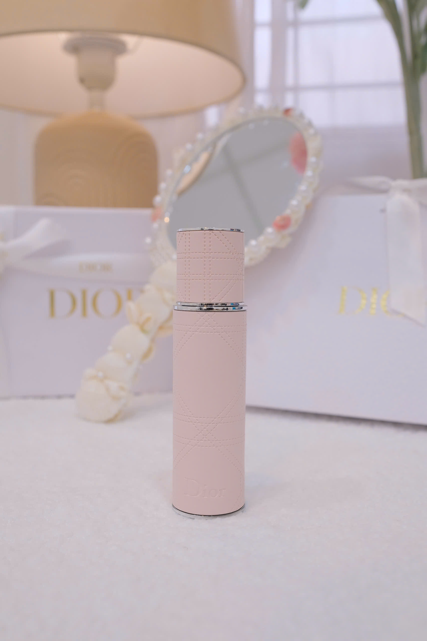 (Case Refill) Nước Hoa Miss DIOR và Sauvage Nam Bản Chai Chiết 10ml Kèm Case (Vỏ có thể chiết được khi dùng hết nước hoa)