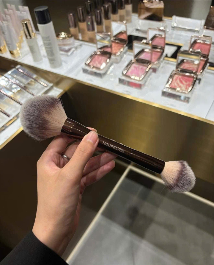 Cọ phấn phủ - má hồng Hourglass Veil Powder Brush 2 đầu