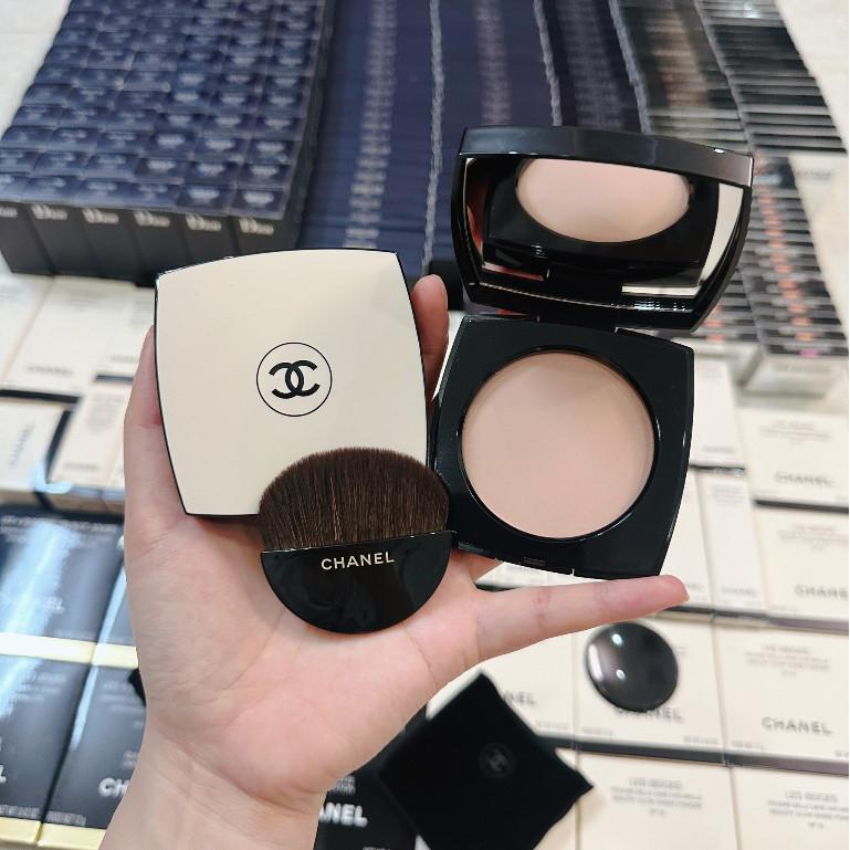 Phấn Nén Chanel Les Beiges Healthy Glow Sheer Powder