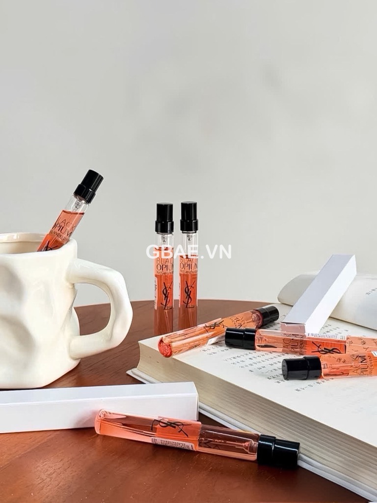 Nước Hoa Nữ Yves Saint Laurent YSL Black Opium EDP 10ml Dạng Xịt