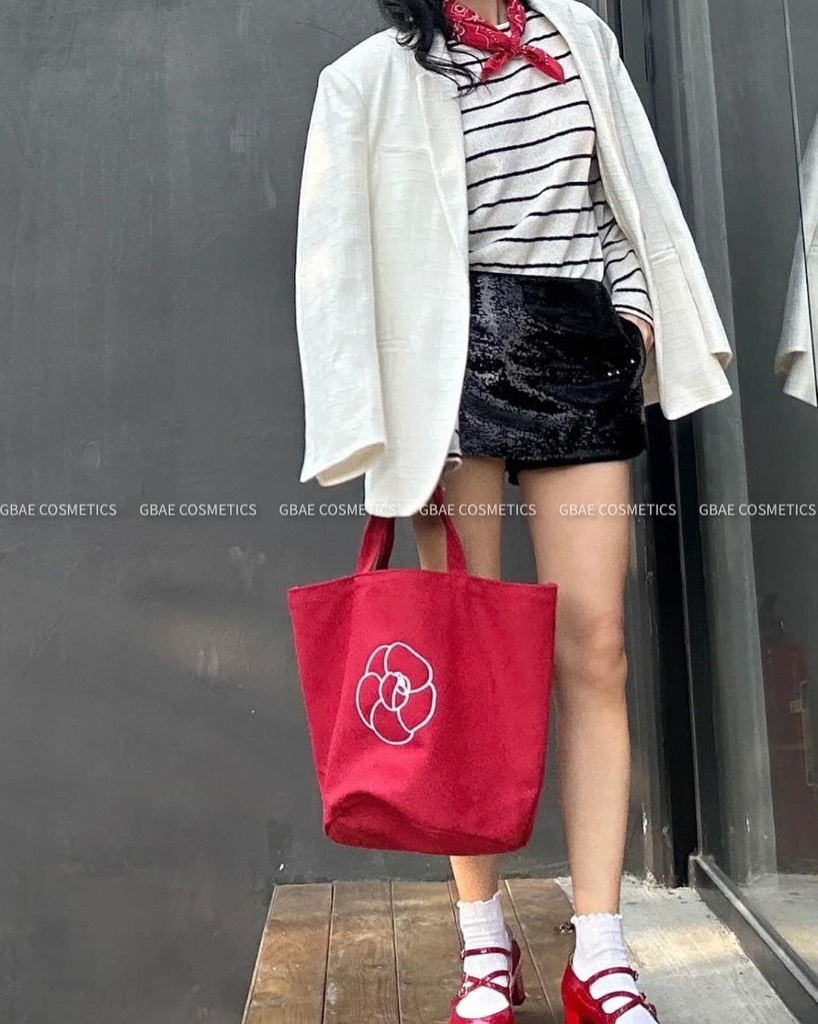 Tote CHANEL hoa trà N1 Gift chính hãng