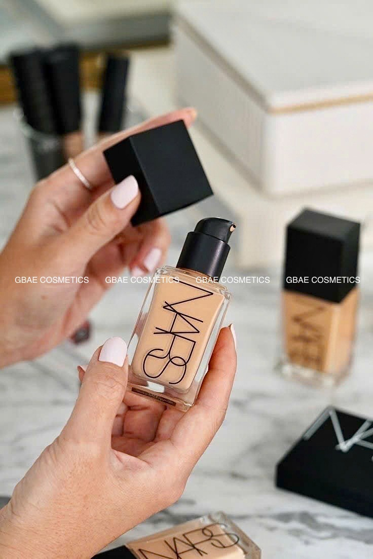 Kem Nền NARS Fond De Teint Réflécchissant La Lumière 30ml