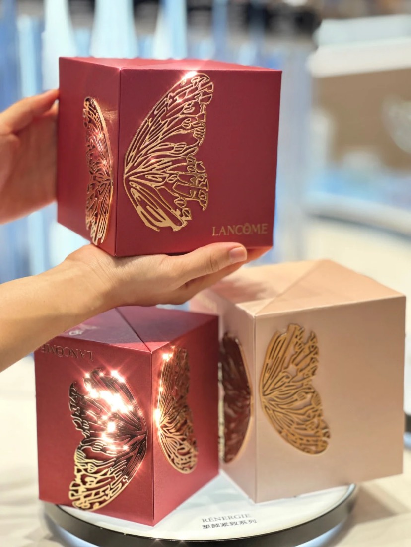 Son Lancome cánh bướm