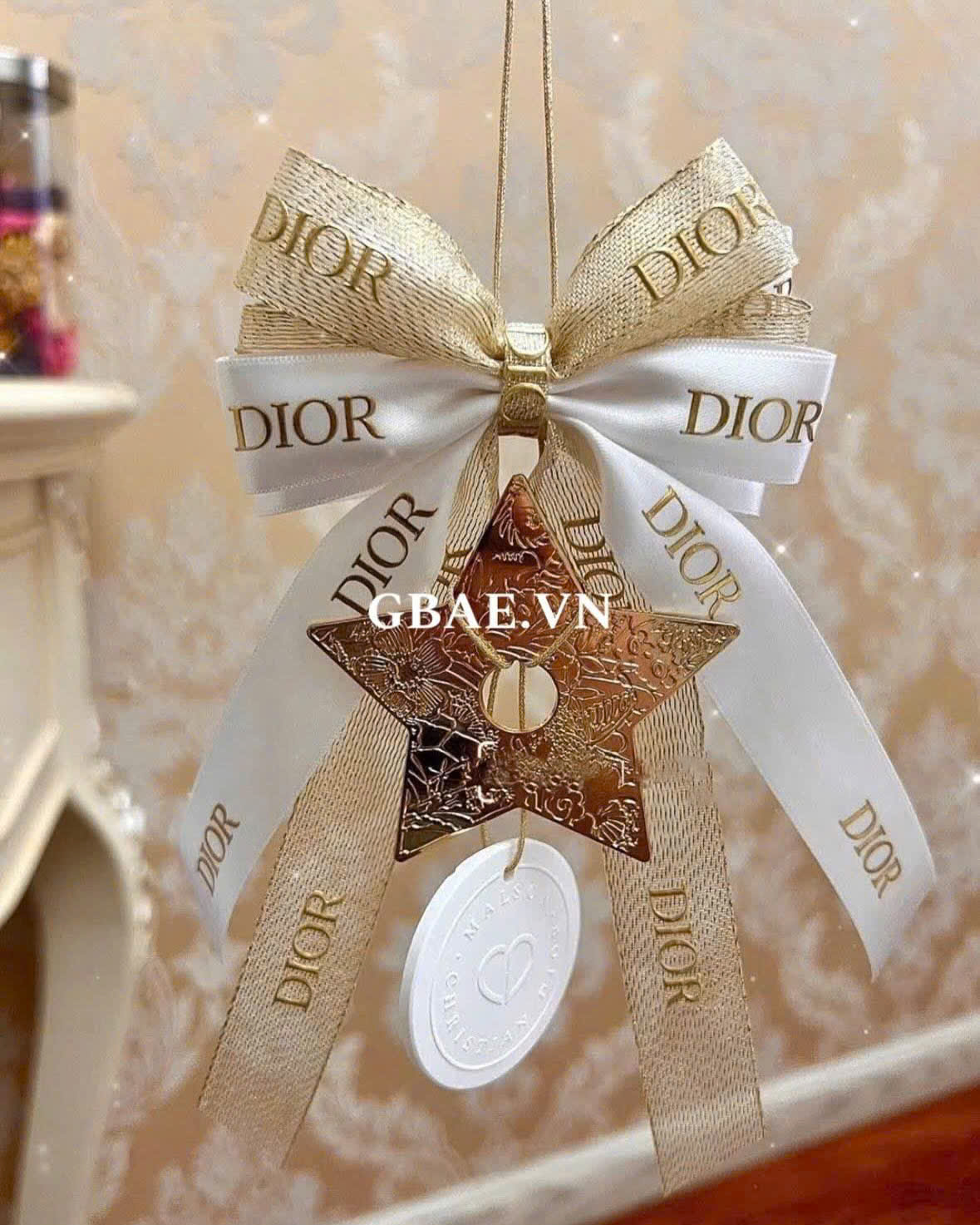 Móc Treo Nơ Kèm Charm Gift DIOR Chính Hãng - Fullbox Kèm Túi Giấy