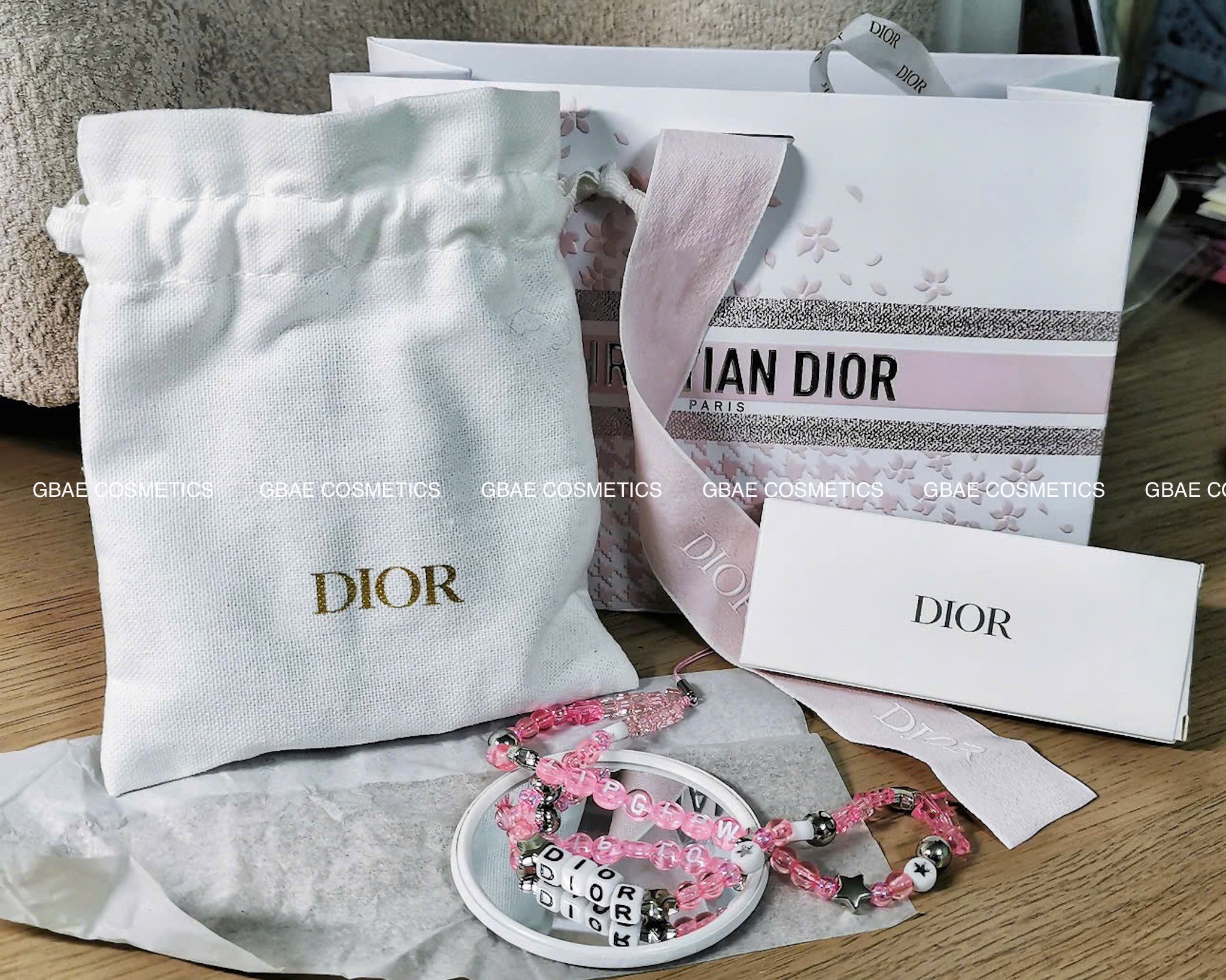 Charm Điện Thoại GIFT DIOR