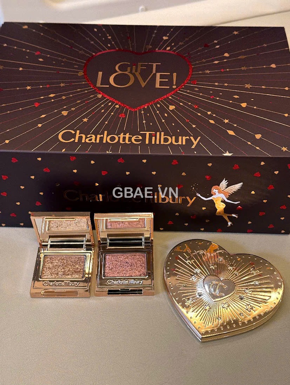 Gương Charlotte hình trái tim