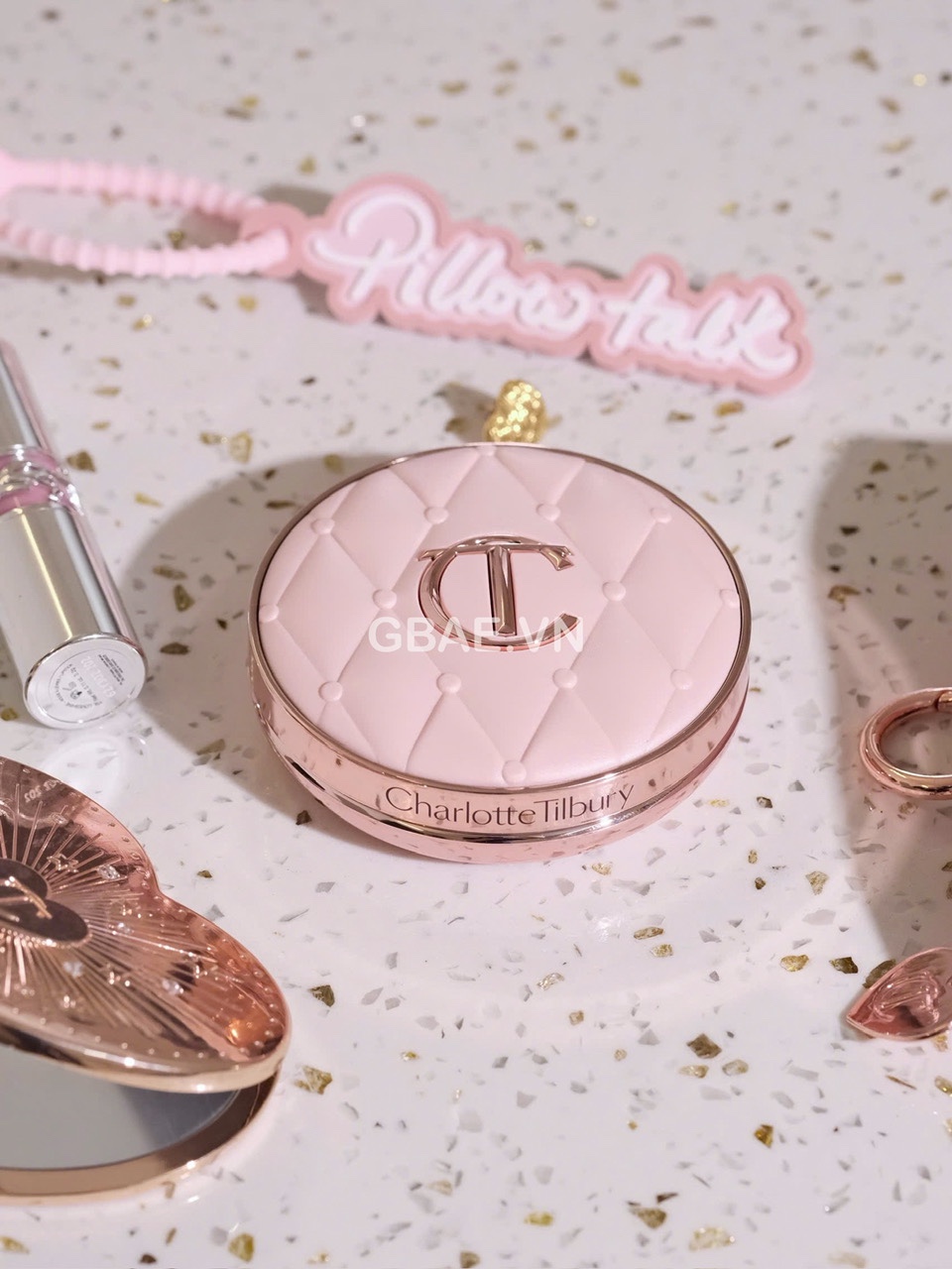 Cushion Charlotte Tilbury Pillow Talk Beautifying