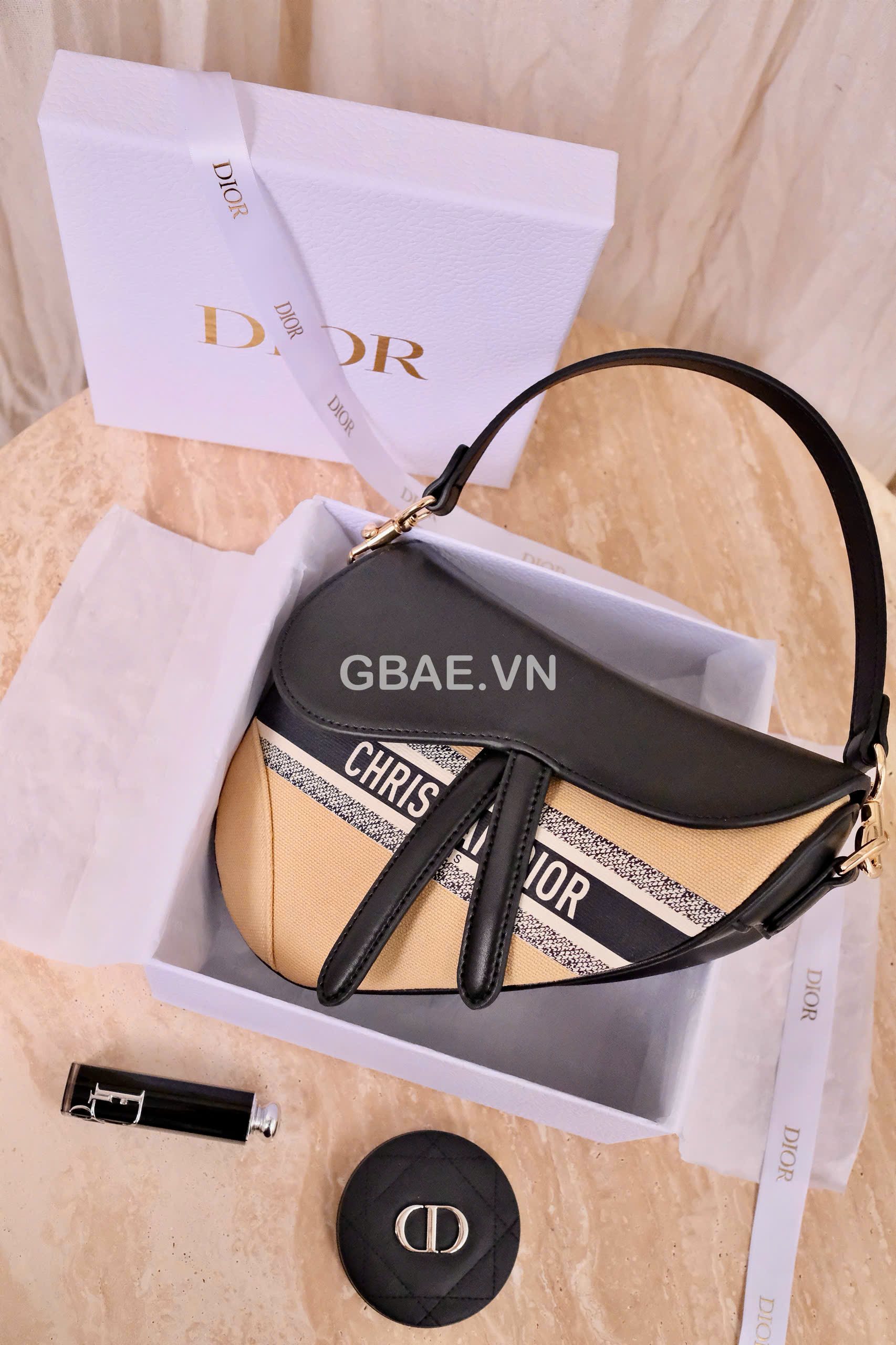 Túi Gift Custom DIOR Saddle Mini Bag Dáng Yên Ngựa NEW 2025