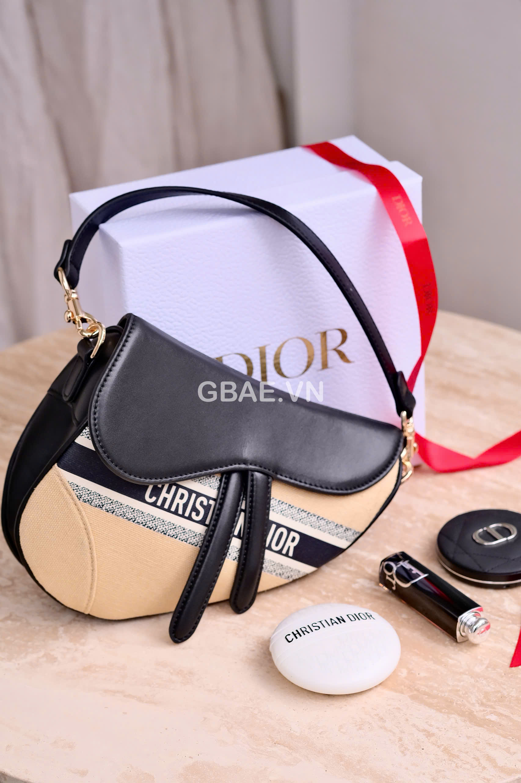 Túi Gift Custom DIOR Saddle Mini Bag Dáng Yên Ngựa NEW 2025