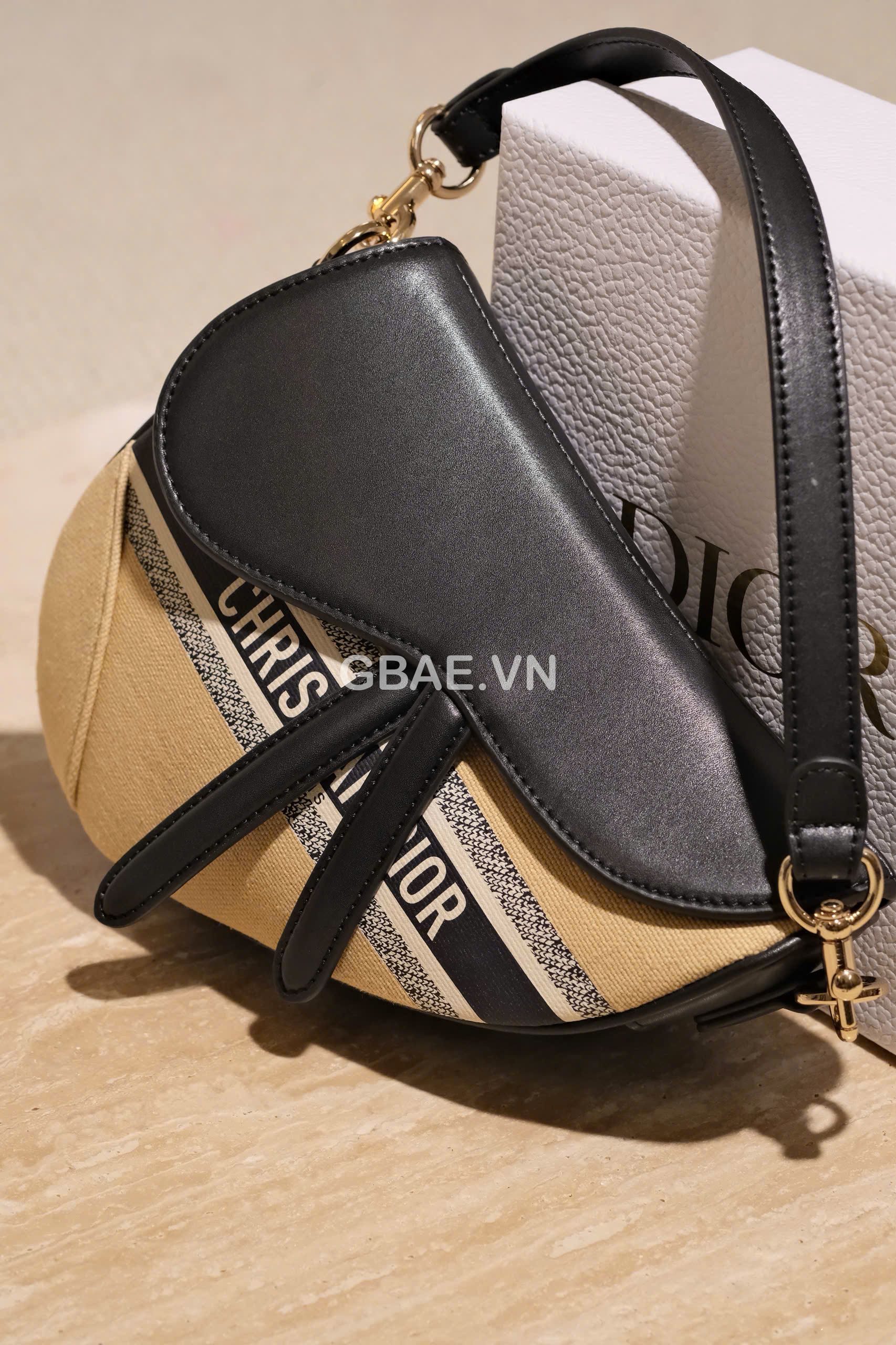 Túi Gift Custom DIOR Saddle Mini Bag Dáng Yên Ngựa NEW 2025