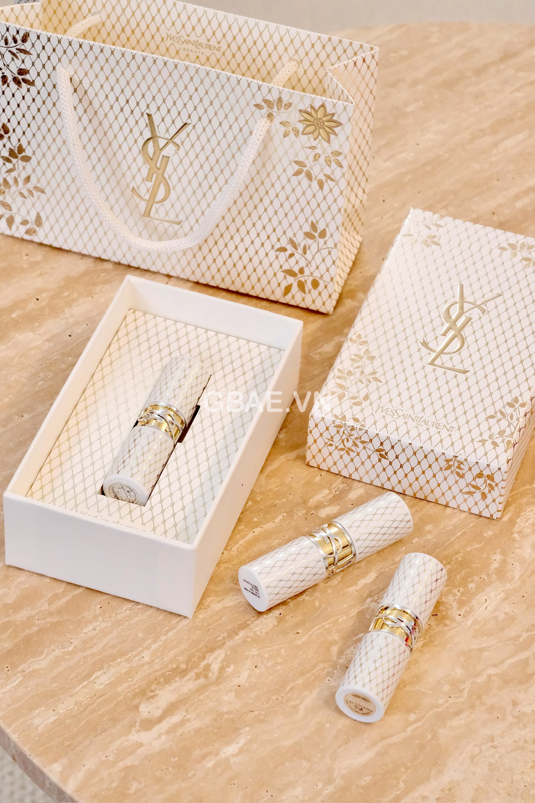 Son Dưỡng YSL LoveShine Caring Lipstick - Vỏ Limited (trắng sọc vàng)