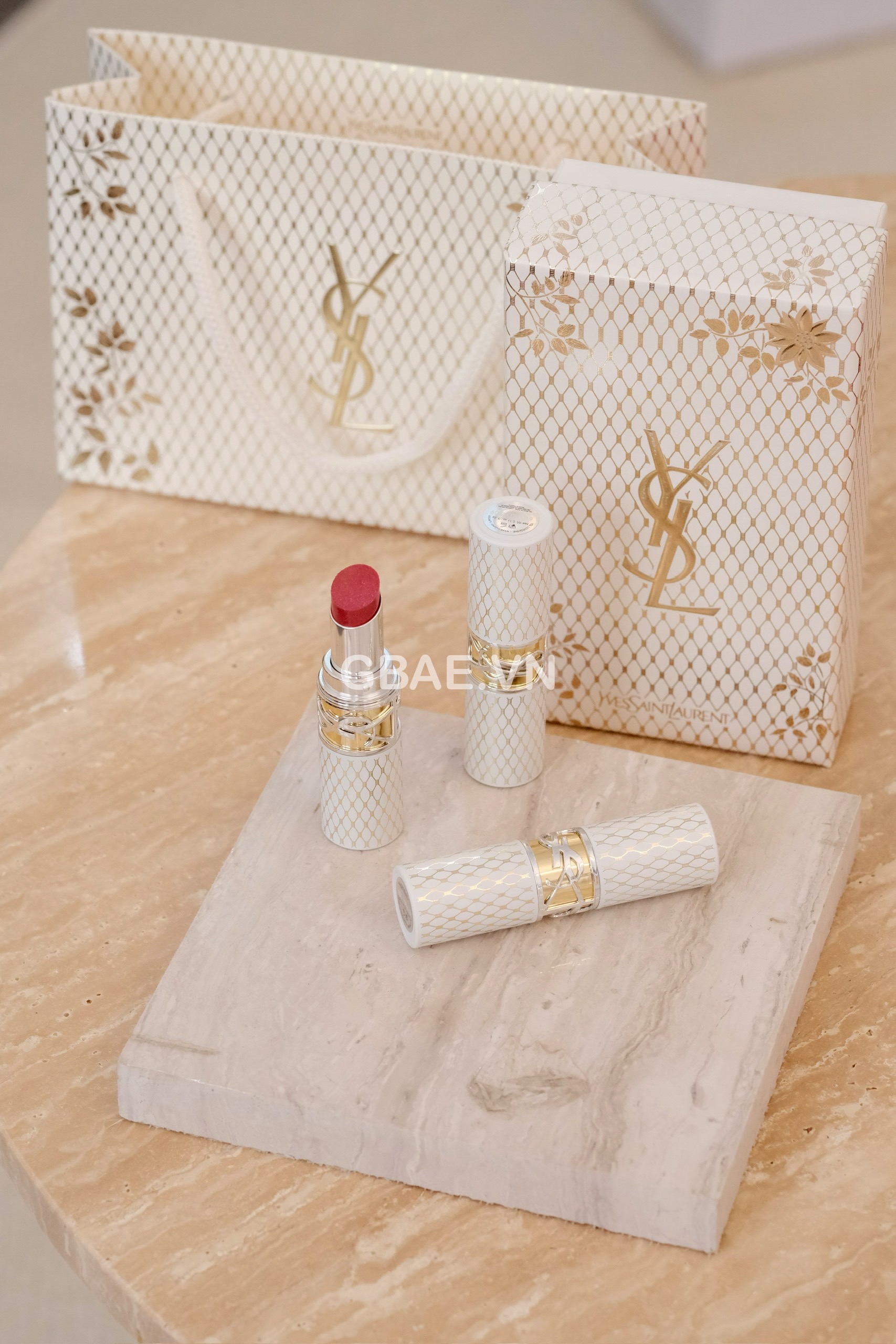 Son Dưỡng YSL LoveShine Caring Lipstick - Vỏ Limited (trắng sọc vàng)