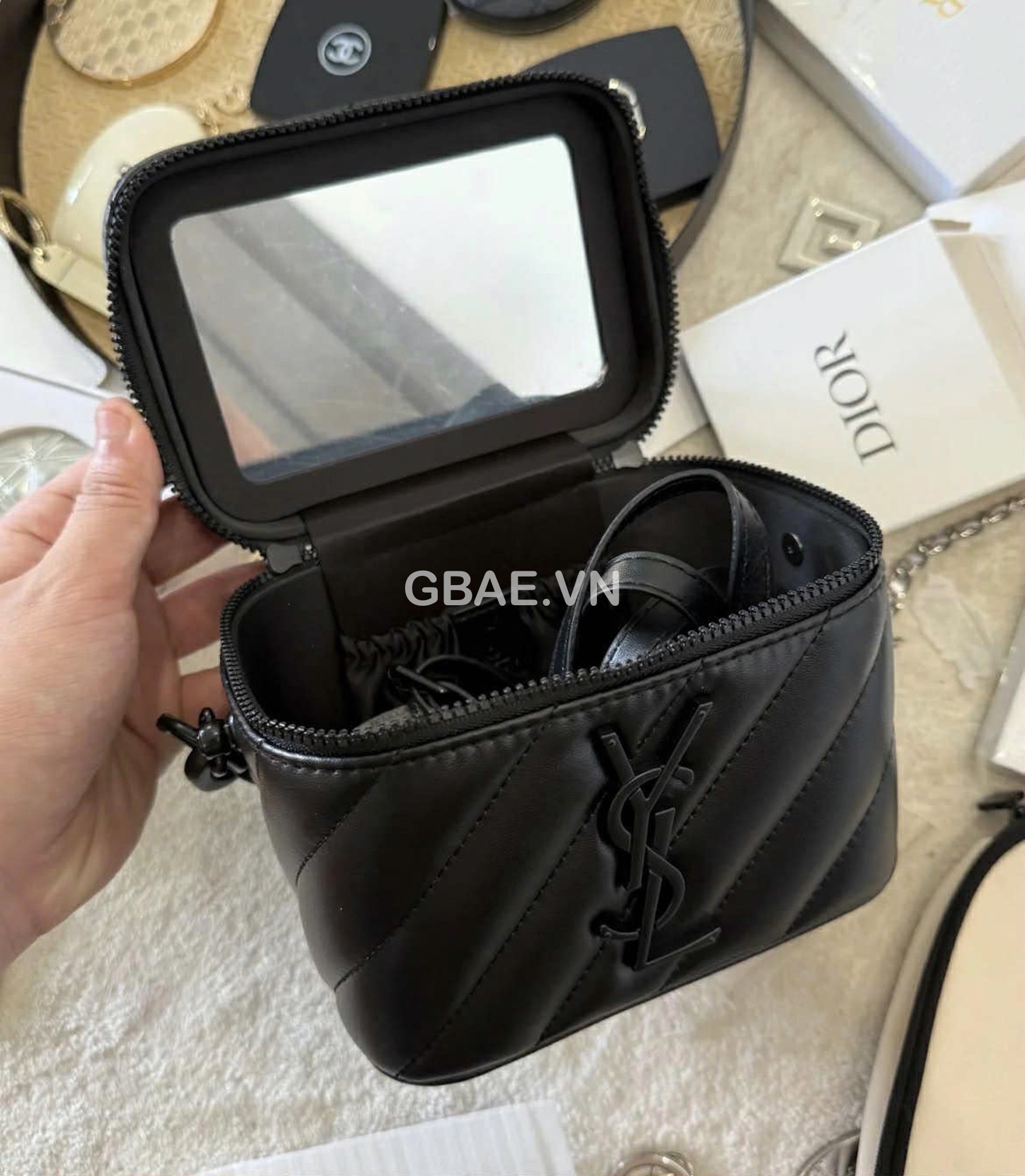 Túi Cốp YSL Vanity Màu Đen Gift Chính Hãng Kèm Dây Fullbox