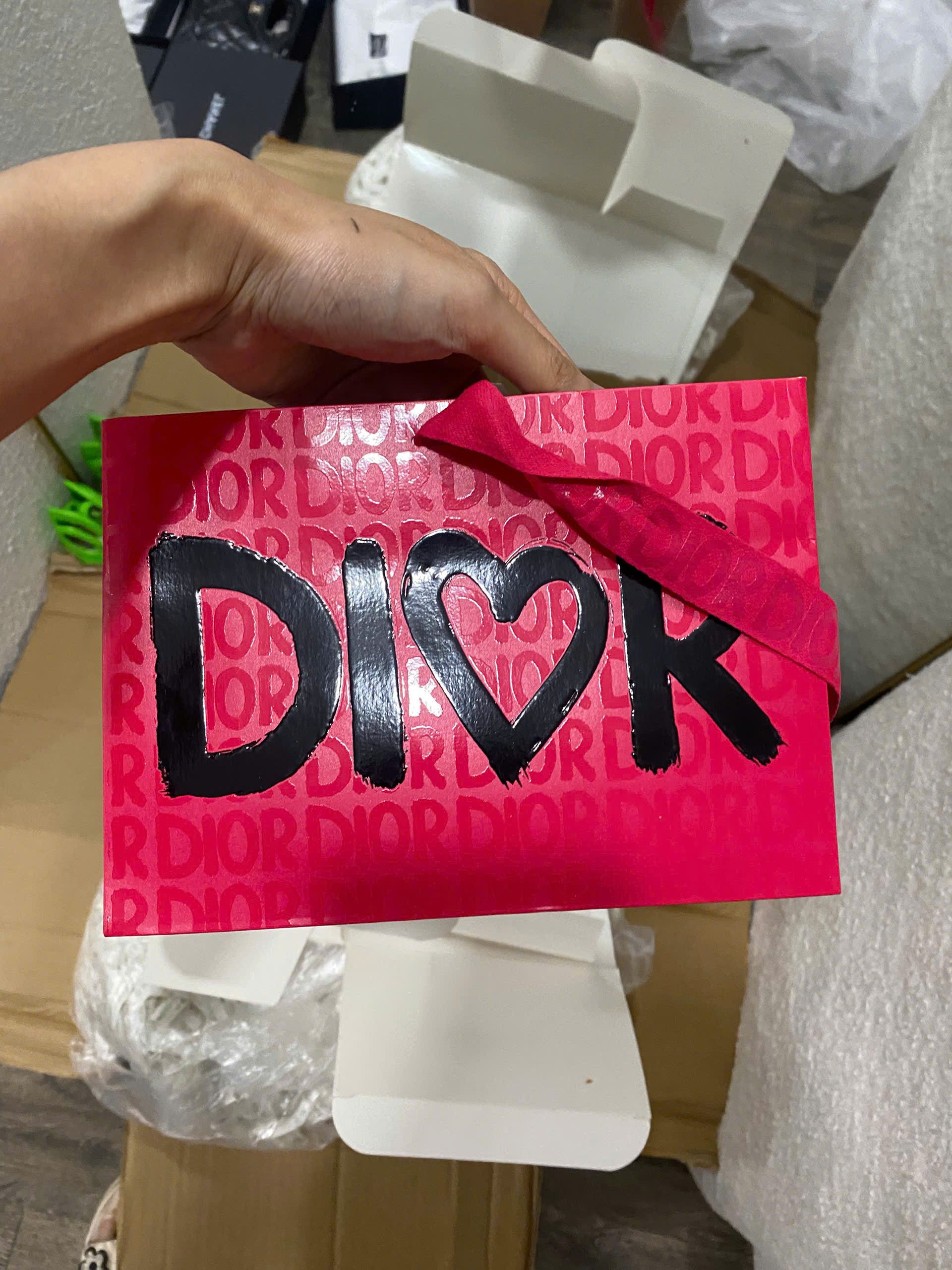 Túi, hộp, ruy băng DIOR chính hãng