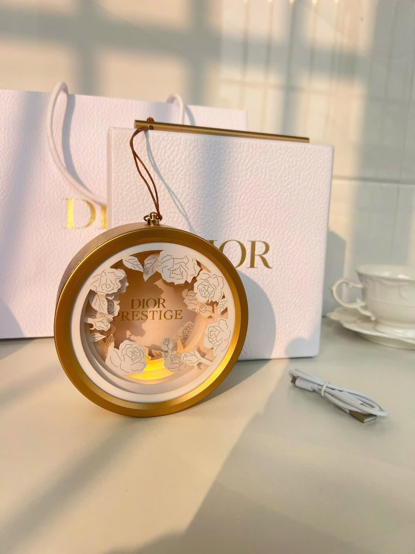 Lồng Đèn DIOR Presitige / Đèn Ngủ Sạc Điện VIP GIFT Chính Hãng