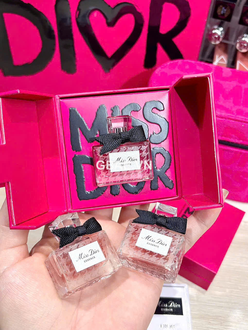 Set nước hoa mini MISS DIOR Essense Limited 2025