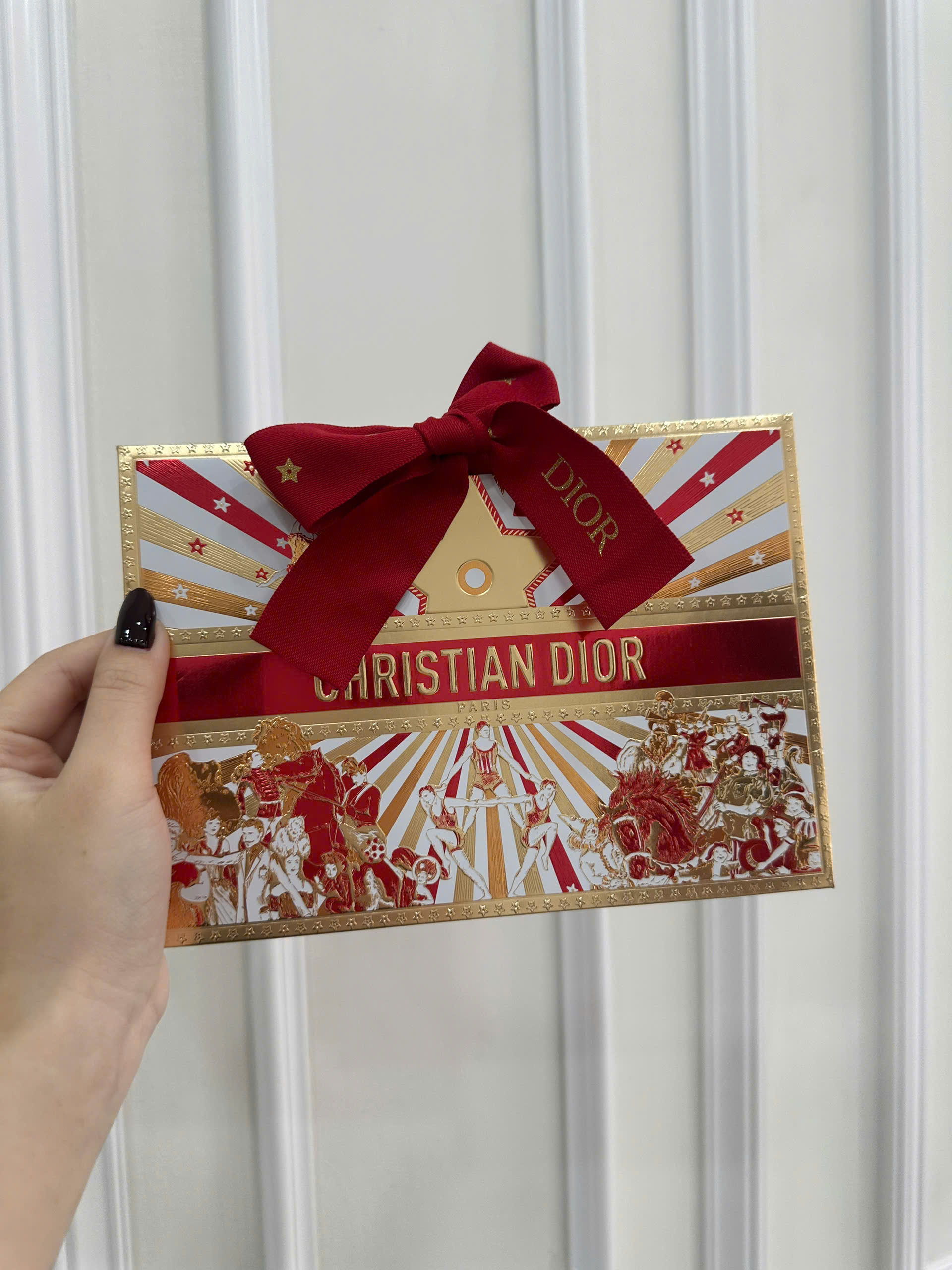 Túi giấy, hộp quà, ruy băng DIOR chính hãng