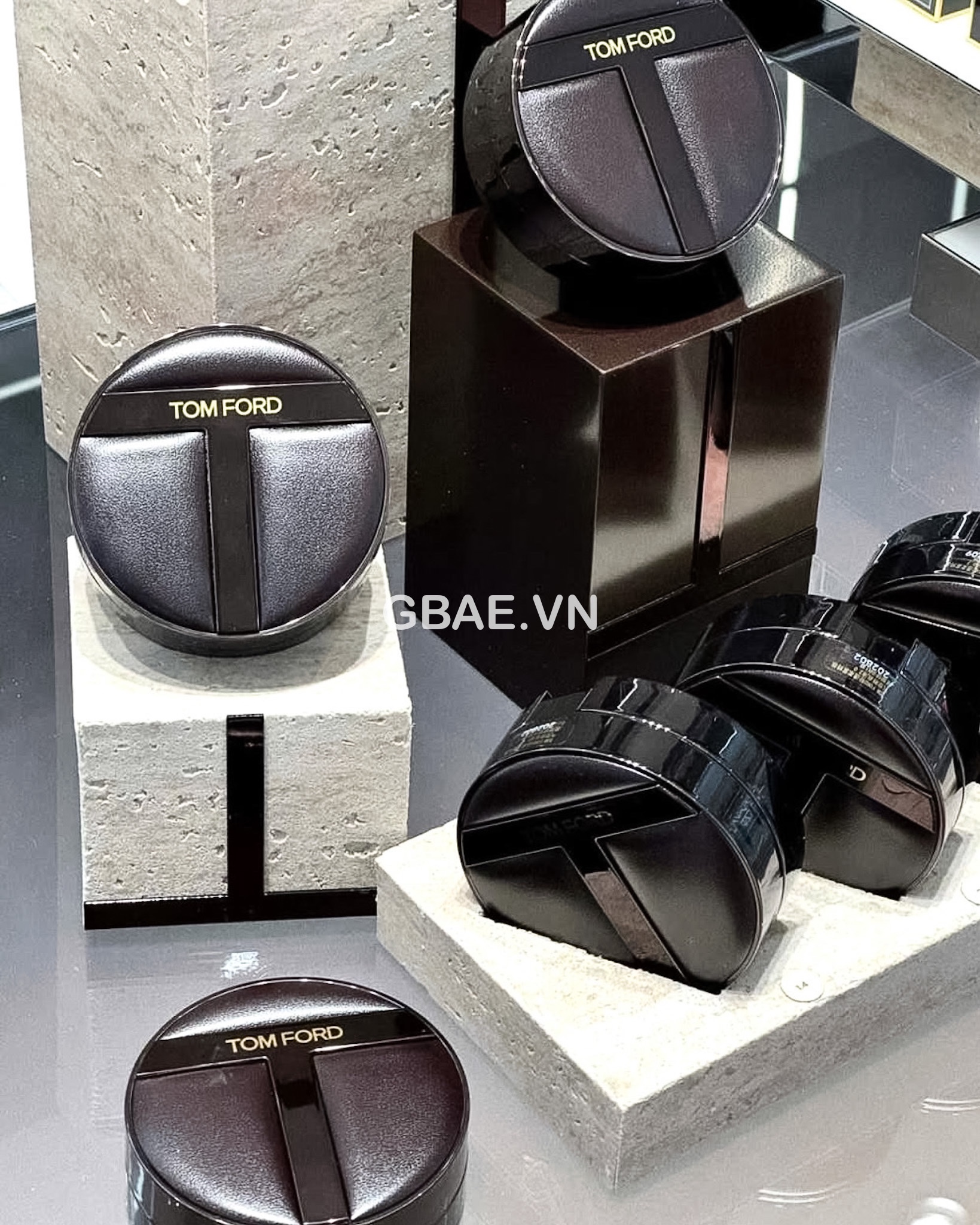 Cushion TOM FORD Architecture Soft Matte Blurring SPF 40/PA++++