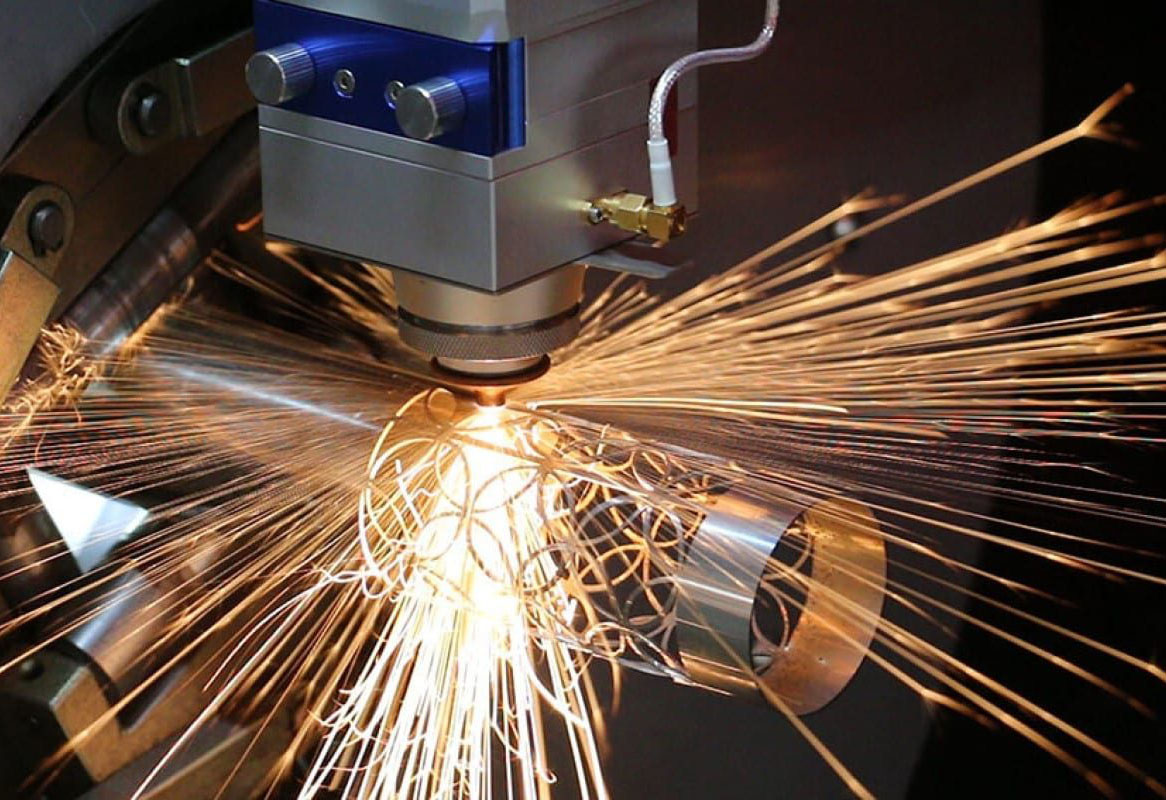 Cần chuẩn bị những gì khi bắt đầu kinh doanh dịch vụ cắt laser?