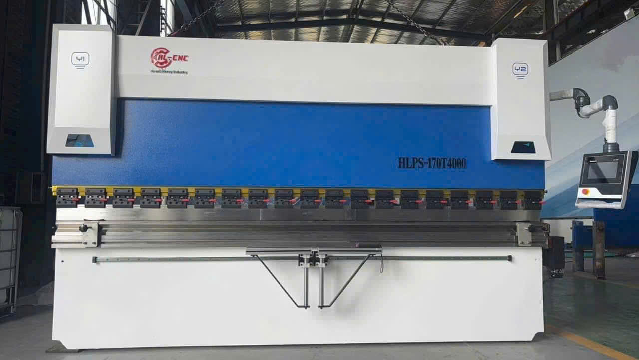 Máy Chấn CNC 170 Tấn 4M